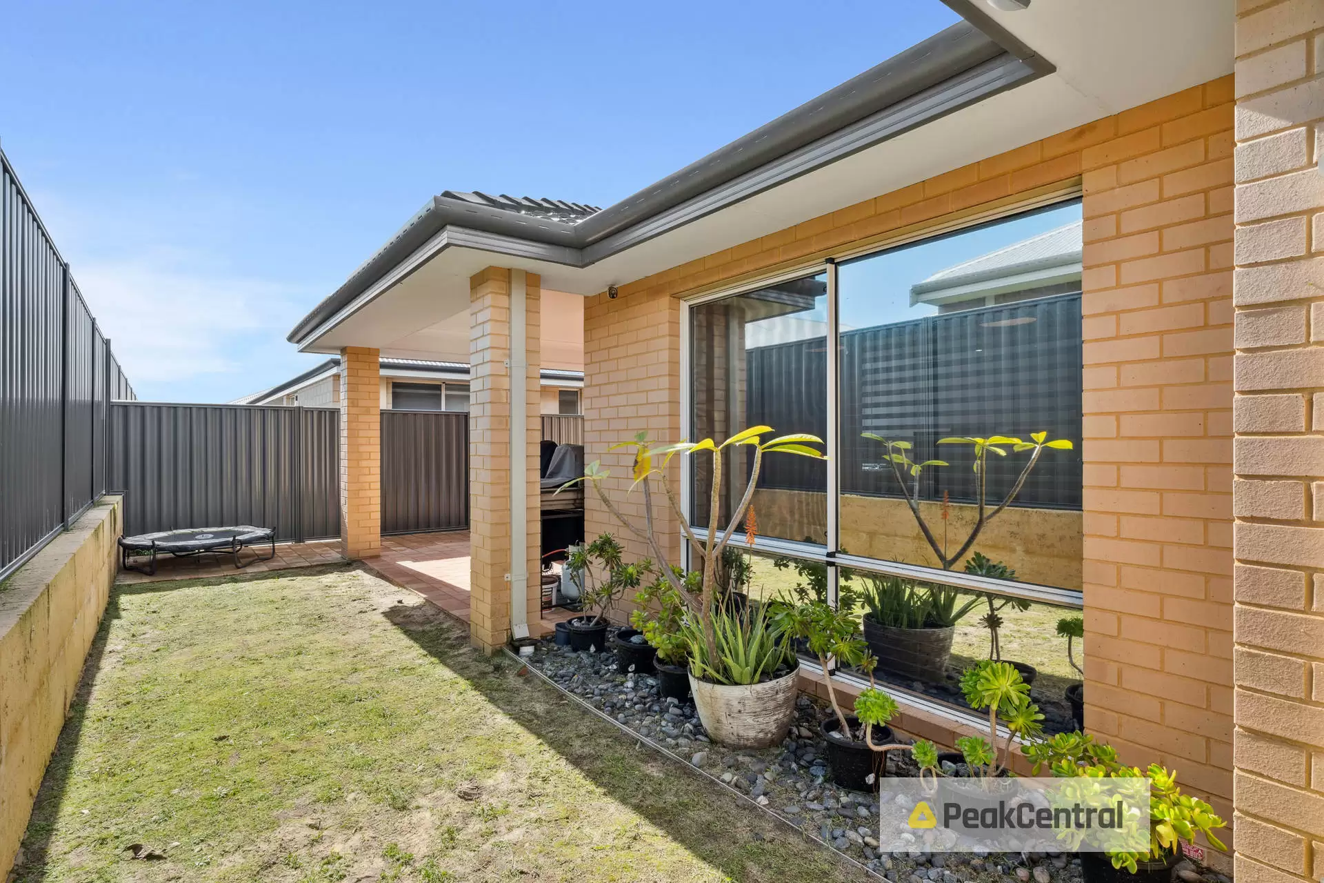 14 Bronzite Road, Treeby Sold by Peak Central Property Group - image 20
