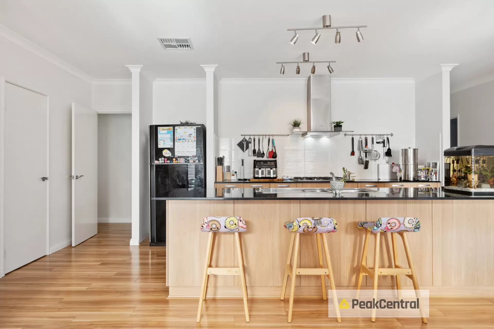 14 Bronzite Road, Treeby Sold by Peak Central Property Group - image 4