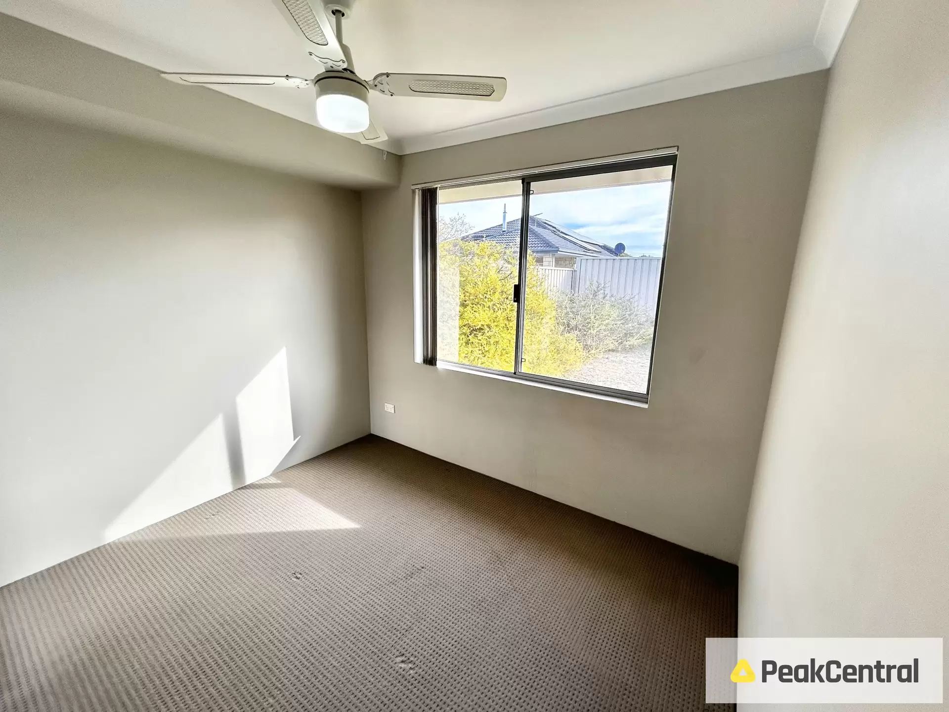 5 Lacrosse Vista, Secret Harbour Sold by Peak Central Property Group - image 1