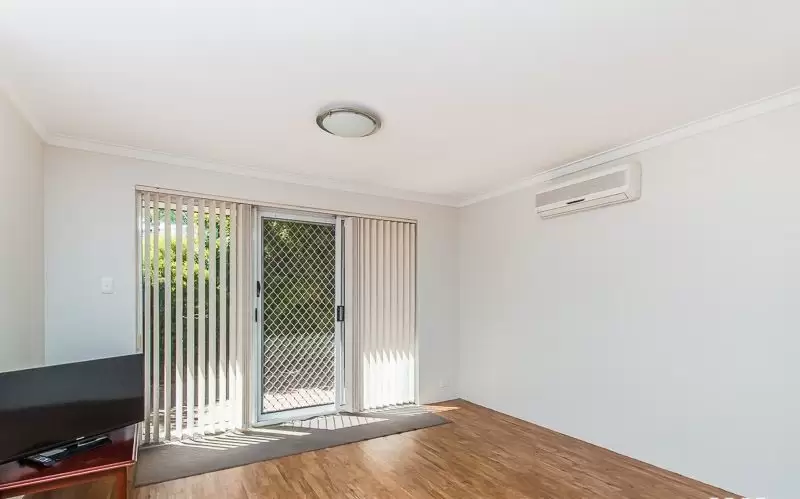 6/11 Kimberley Street, Belmont Sold by Peak Central Property Group - image 4