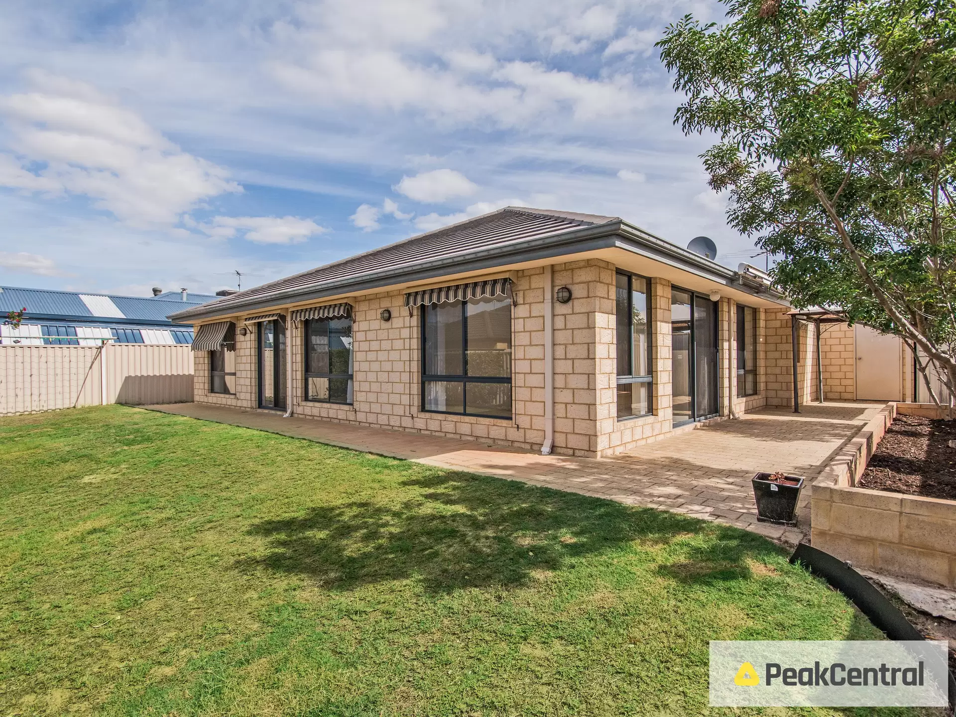 7 Lucky Bay Road, Secret Harbour Sold by Peak Central Property Group - image 1