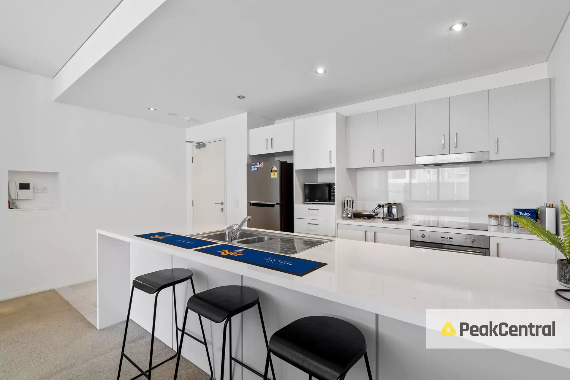 18/1 Stockton Bend, Cockburn Central Sold by Peak Central Property Group - image 4