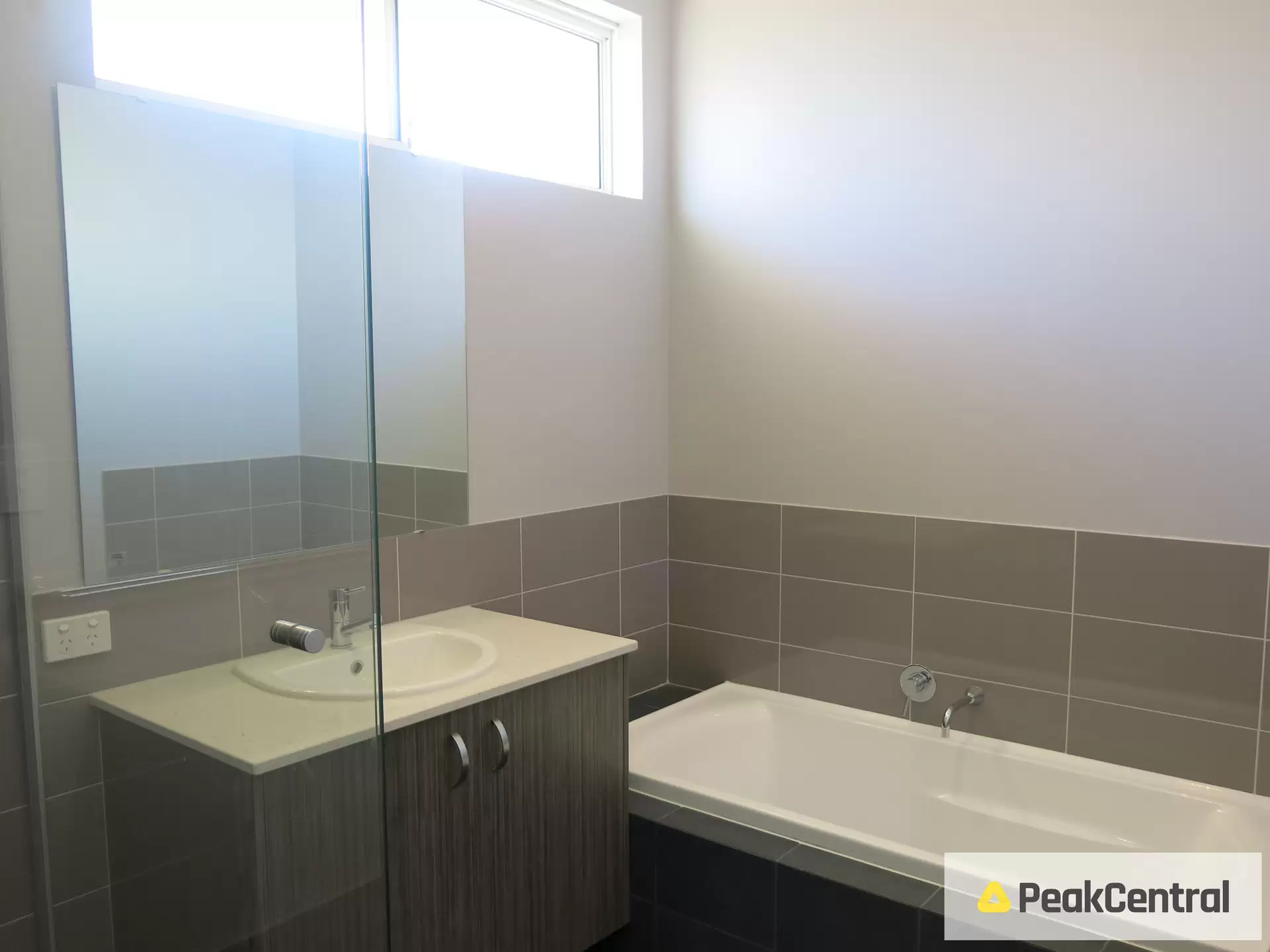 16 Verbania Loop, Beeliar Leased by Peak Central Property Group - image 1