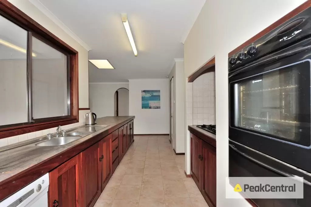 10 Brownrigg Street, Singleton Leased by Peak Central Property Group - image 4