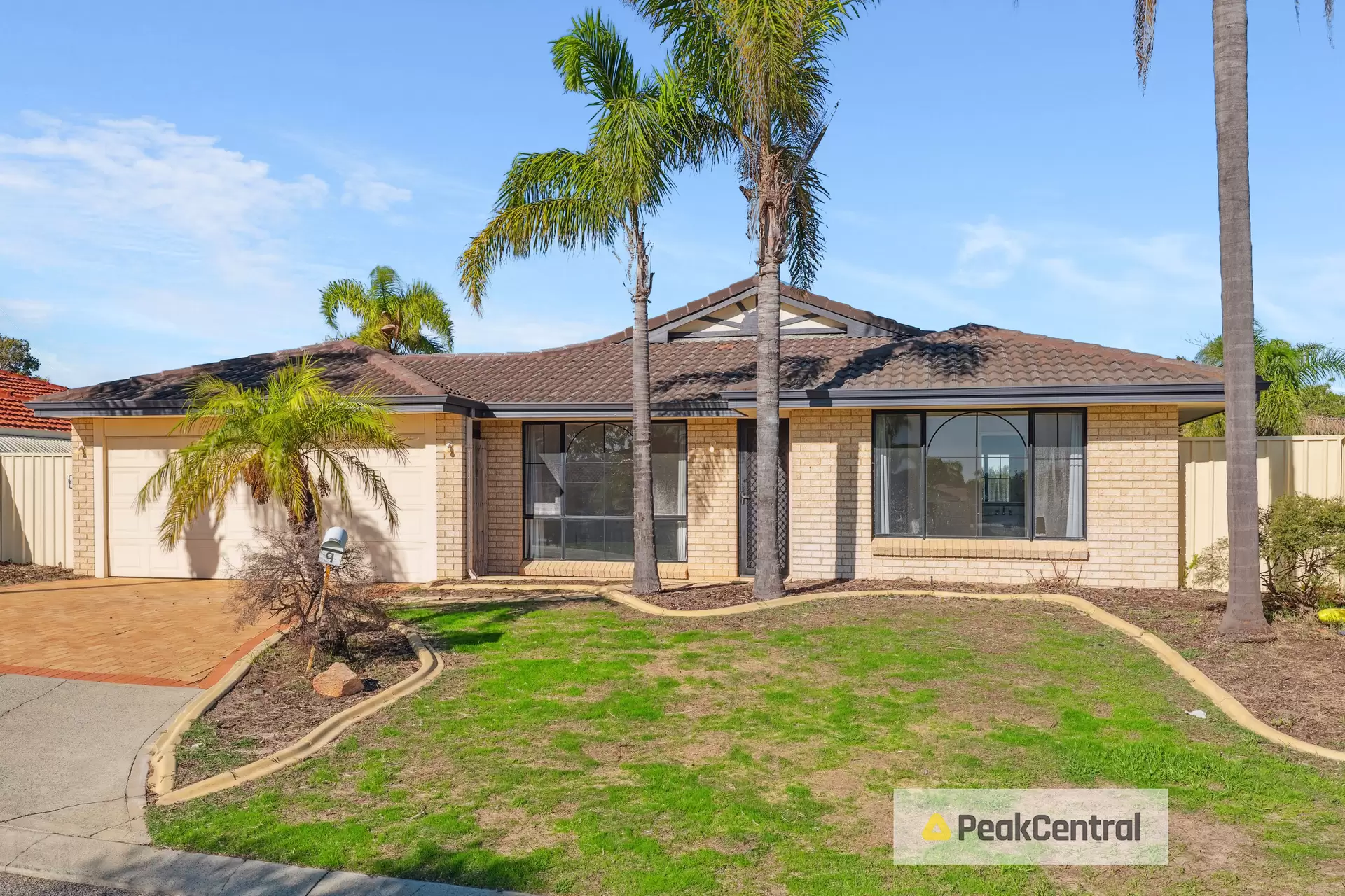 9 Flores Place, Waikiki Sold by Peak Central Property Group - image 1