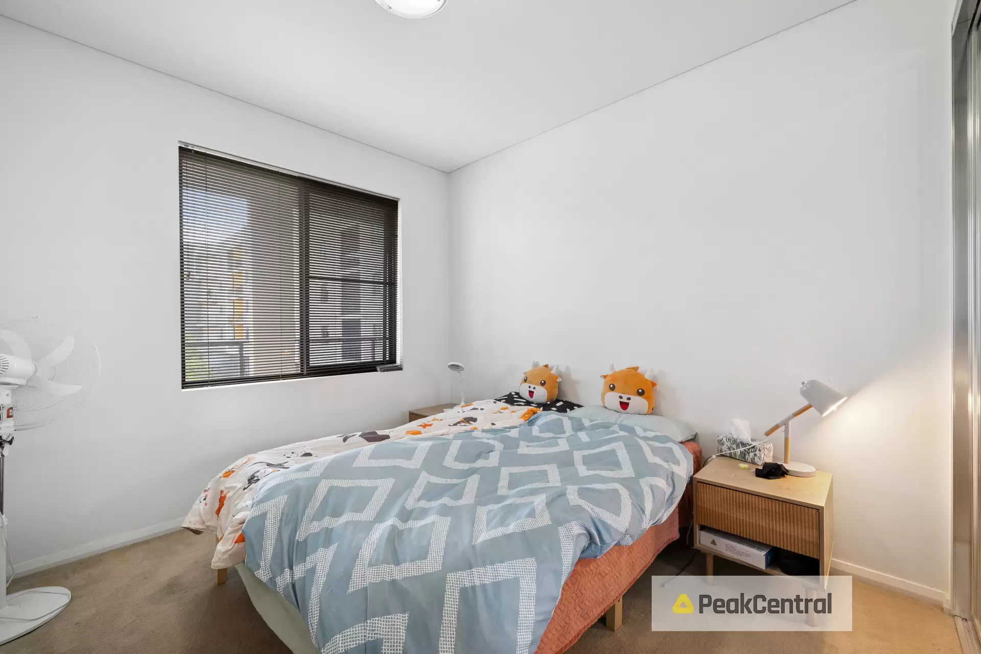 30/1 Stockton Bend, Cockburn Central Sold by Peak Central Property Group - image 1