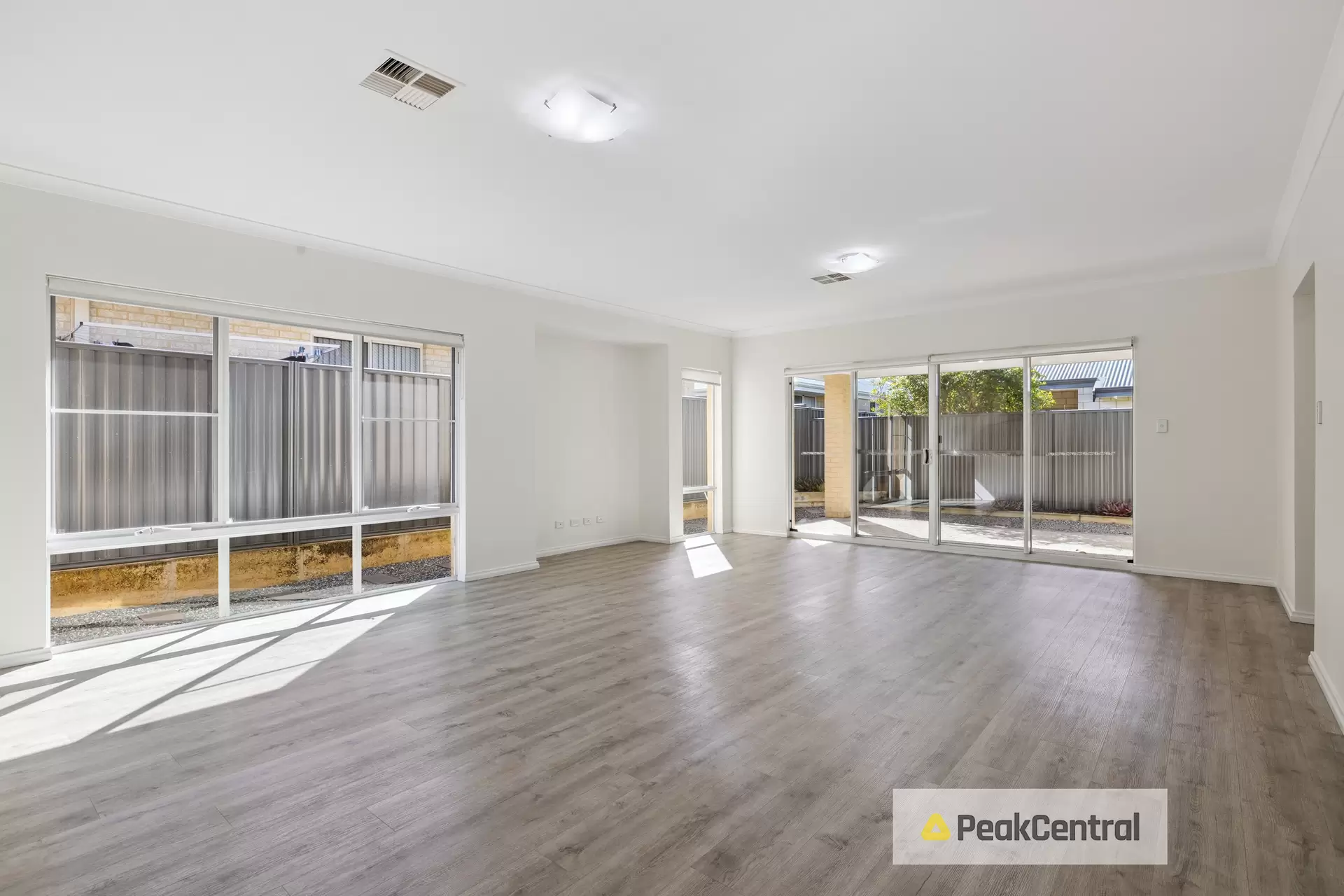 30 Wintergreen Crescent, Treeby Sold by Peak Central Property Group - image 1