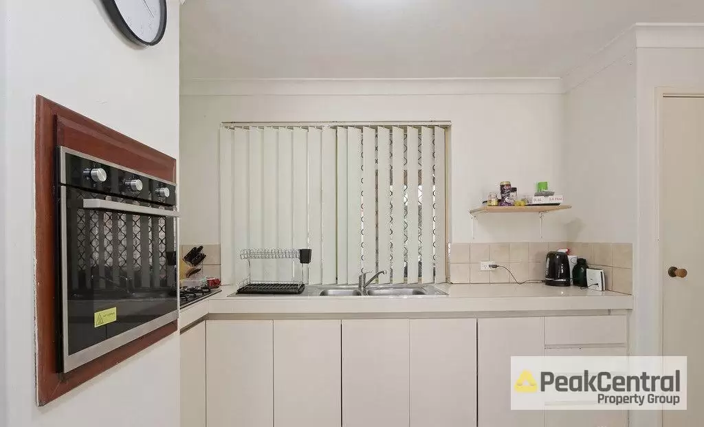 6 Brockman Retreat, Bentley For Lease by Peak Central Property Group - image 2