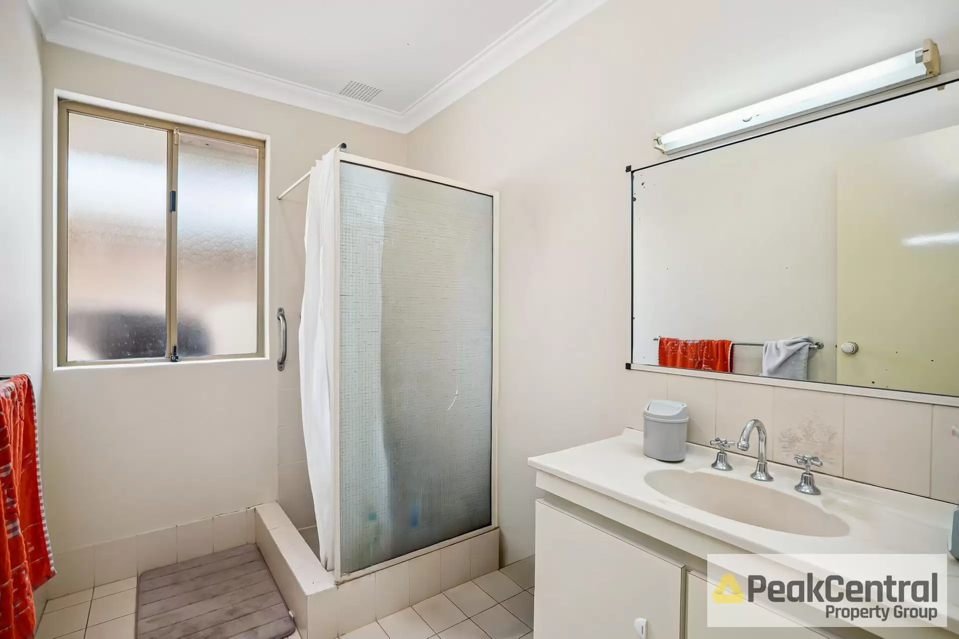 22/208 Burslem Drive, Maddington Sold by Peak Central Property Group - image 1