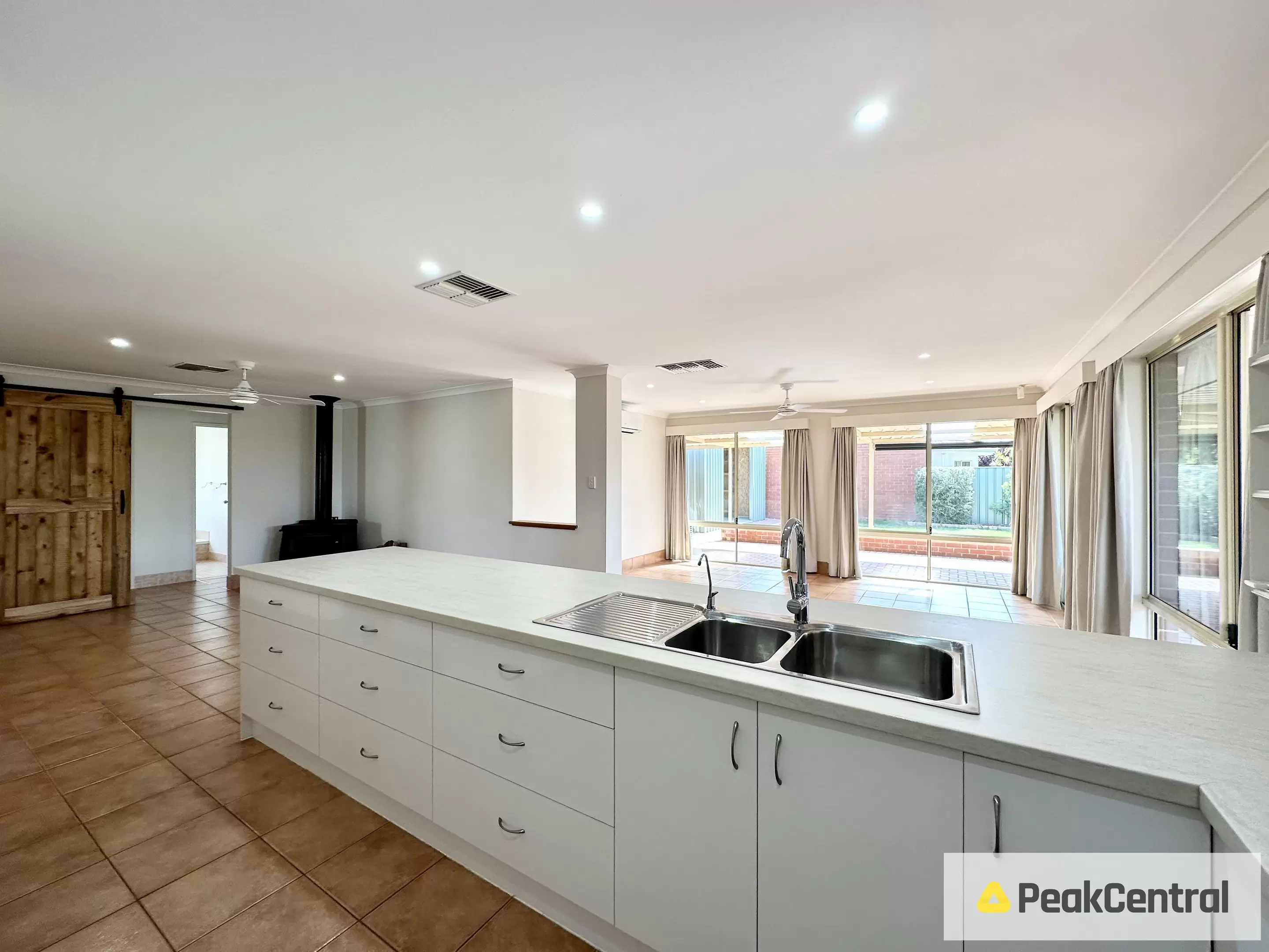 23 Jerrat Mews, Atwell Leased by Peak Central Property Group - image 7