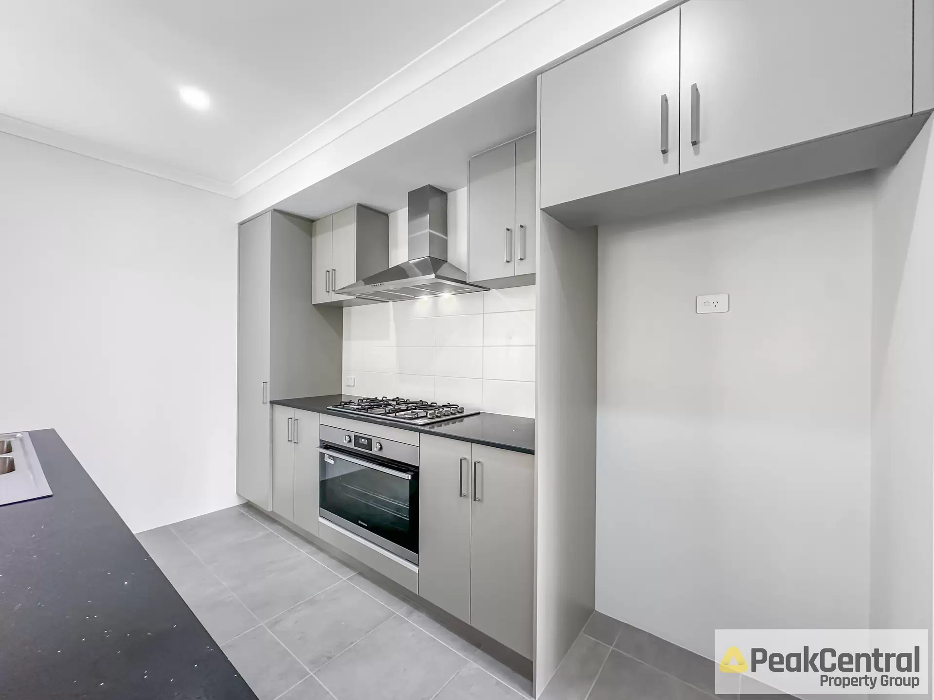 33 Navajo Road, Karnup Leased by Peak Central Property Group - image 1