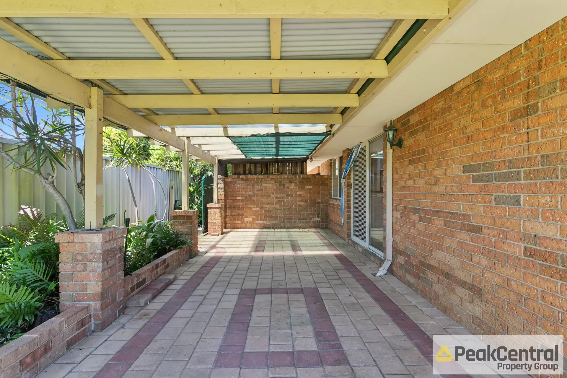17 Derwent Crescent, Success Sold by Peak Central Property Group - image 1