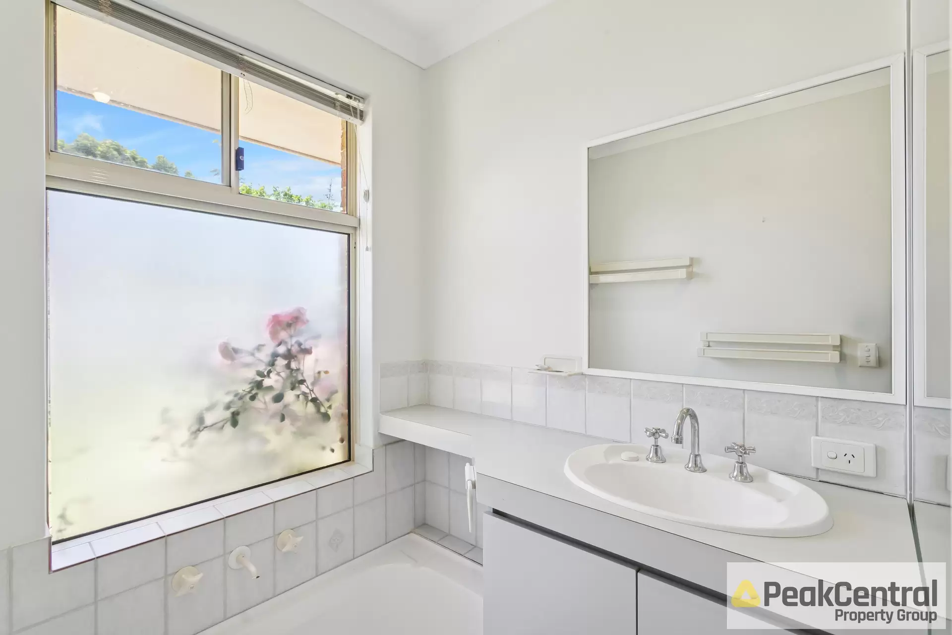 17 Derwent Crescent, Success Sold by Peak Central Property Group - image 1