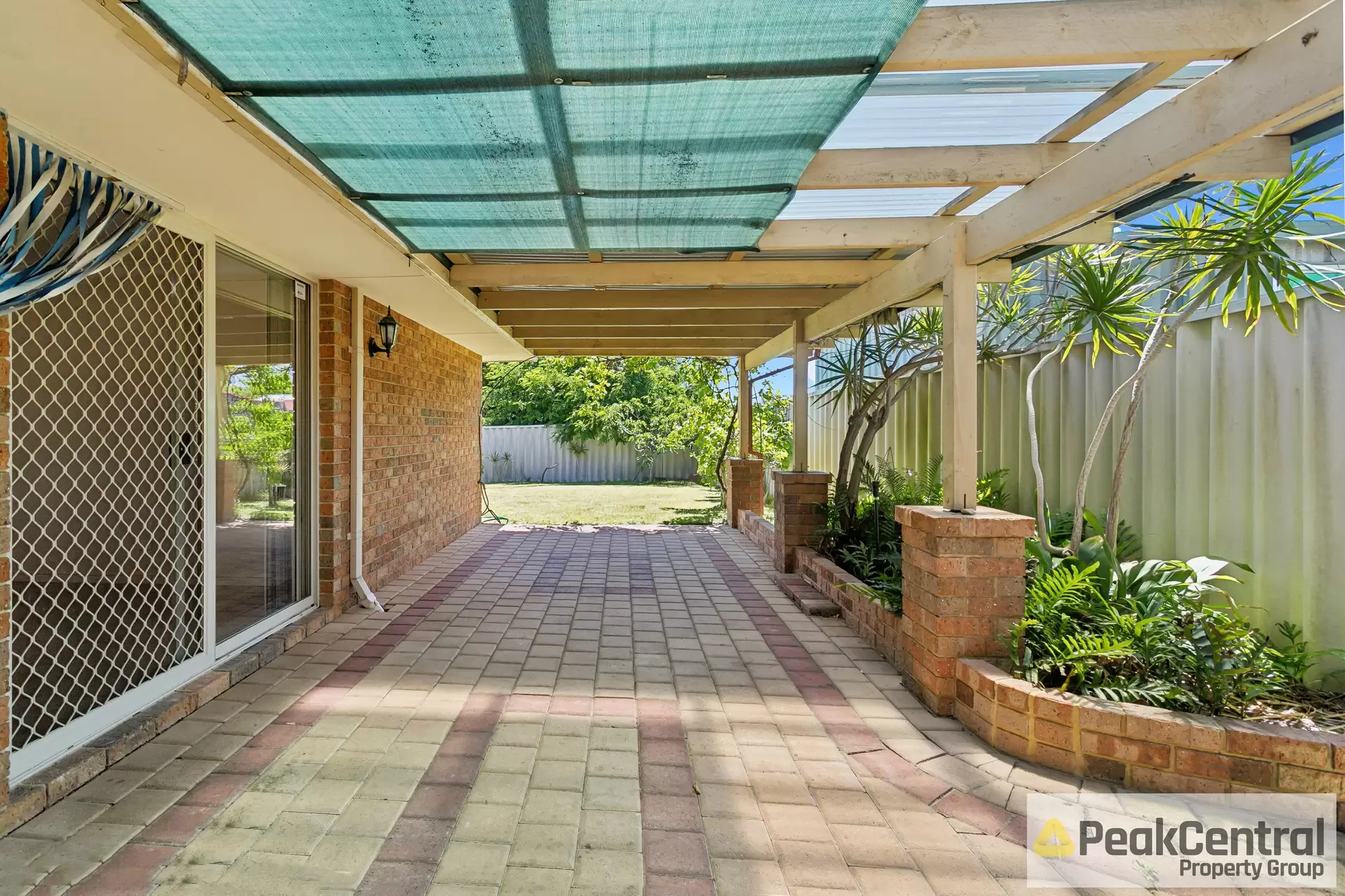 17 Derwent Crescent, Success Sold by Peak Central Property Group - image 1
