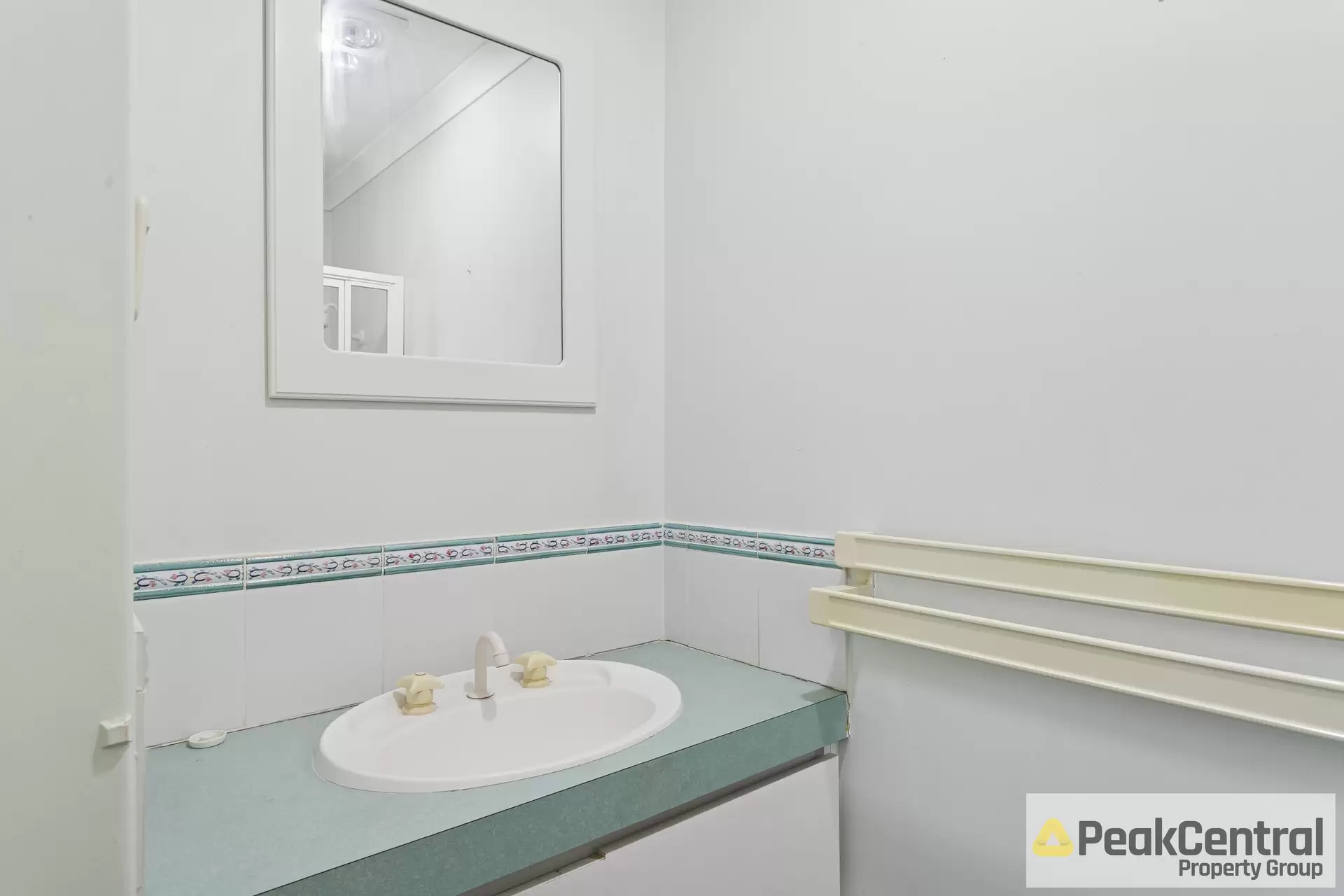 17 Derwent Crescent, Success Sold by Peak Central Property Group - image 1