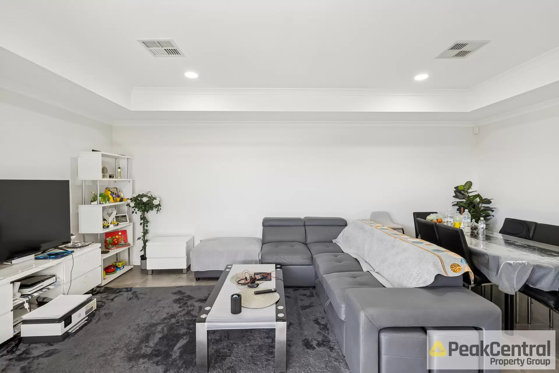 1 Paradoxa Road, Hammond Park Sold by Peak Central Property Group - image 1