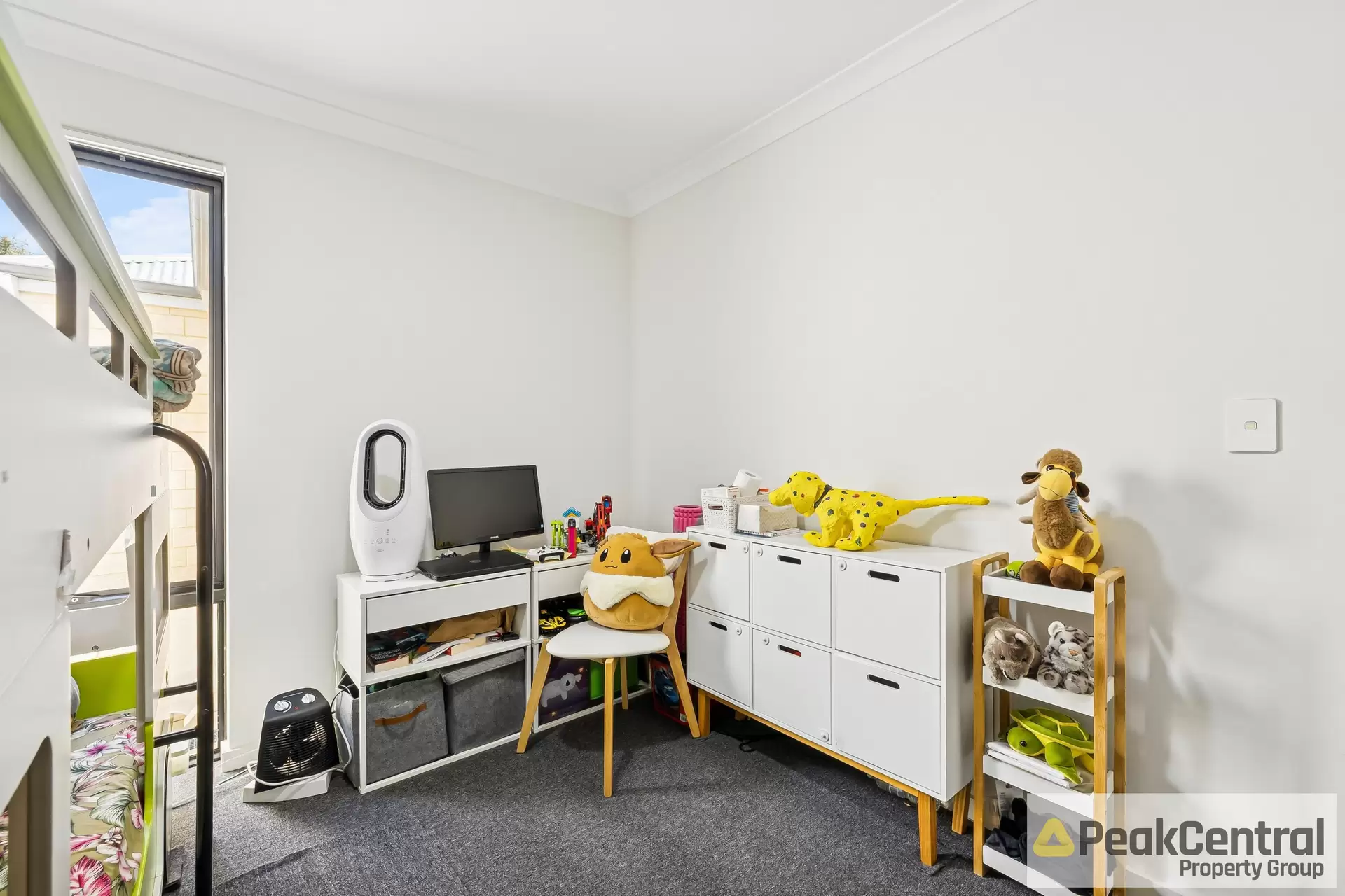 1 Paradoxa Road, Hammond Park Sold by Peak Central Property Group - image 1