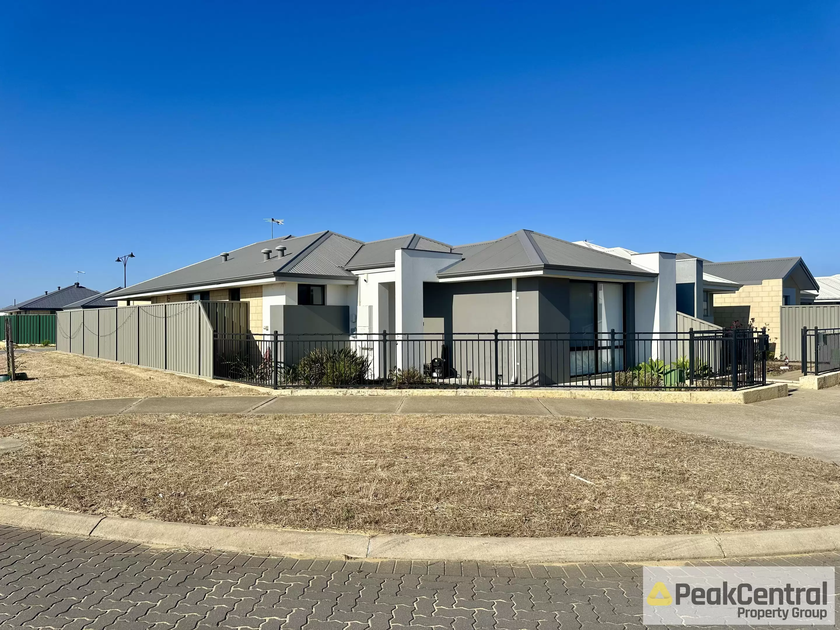 1 Paradoxa Road, Hammond Park Sold by Peak Central Property Group - image 20
