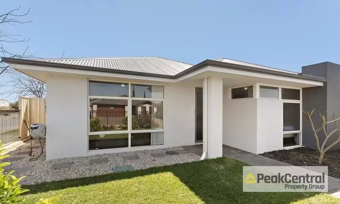 1 Payanna Grange, Lakelands Leased by Peak Central Property Group - image 1