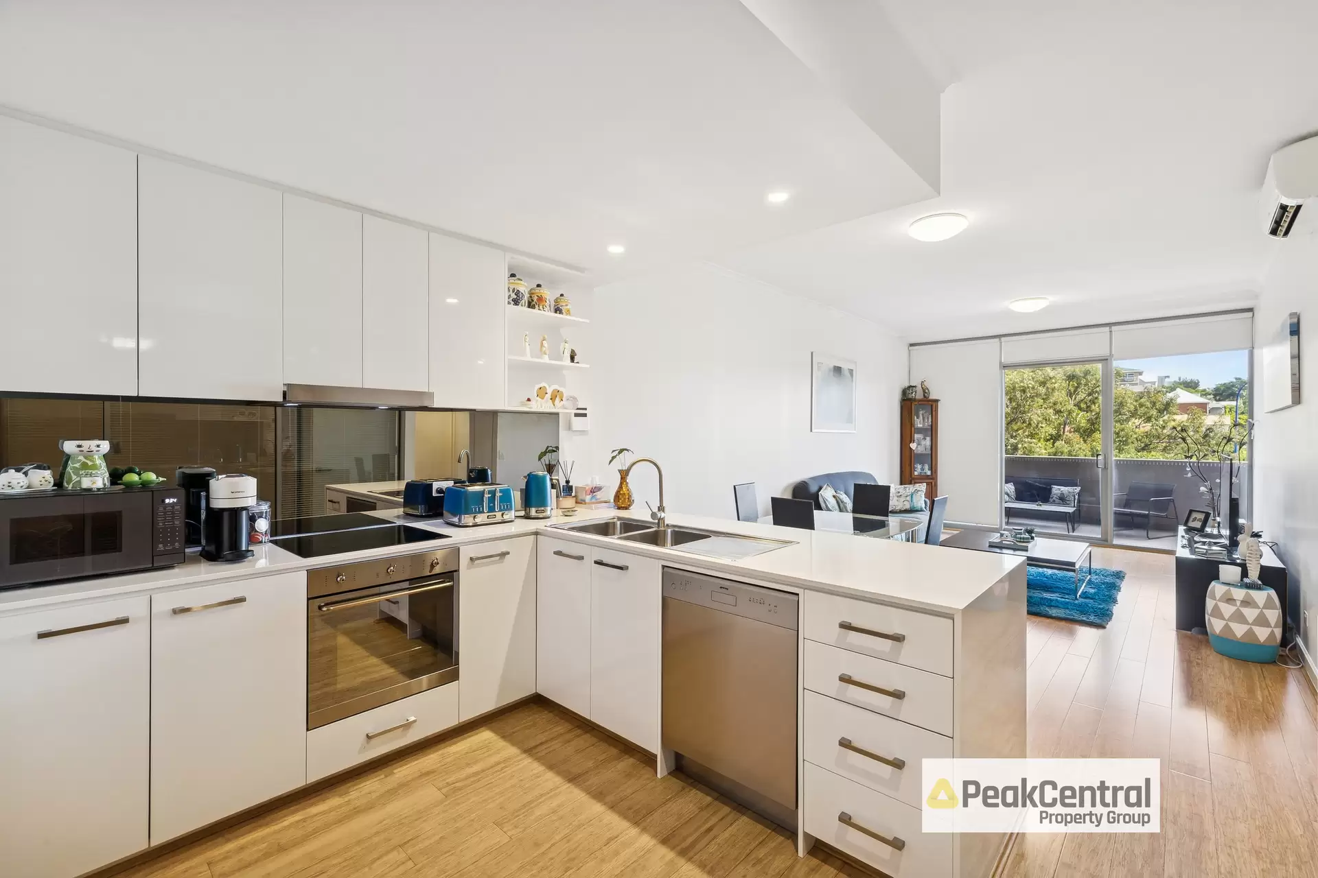 72/1 Silas Street, East Fremantle Sold by Peak Central Property Group - image 1
