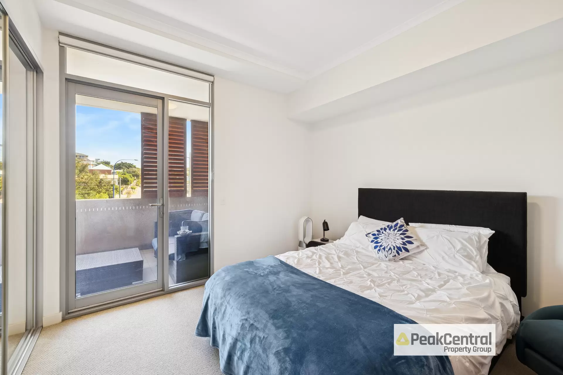 72/1 Silas Street, East Fremantle Sold by Peak Central Property Group - image 1
