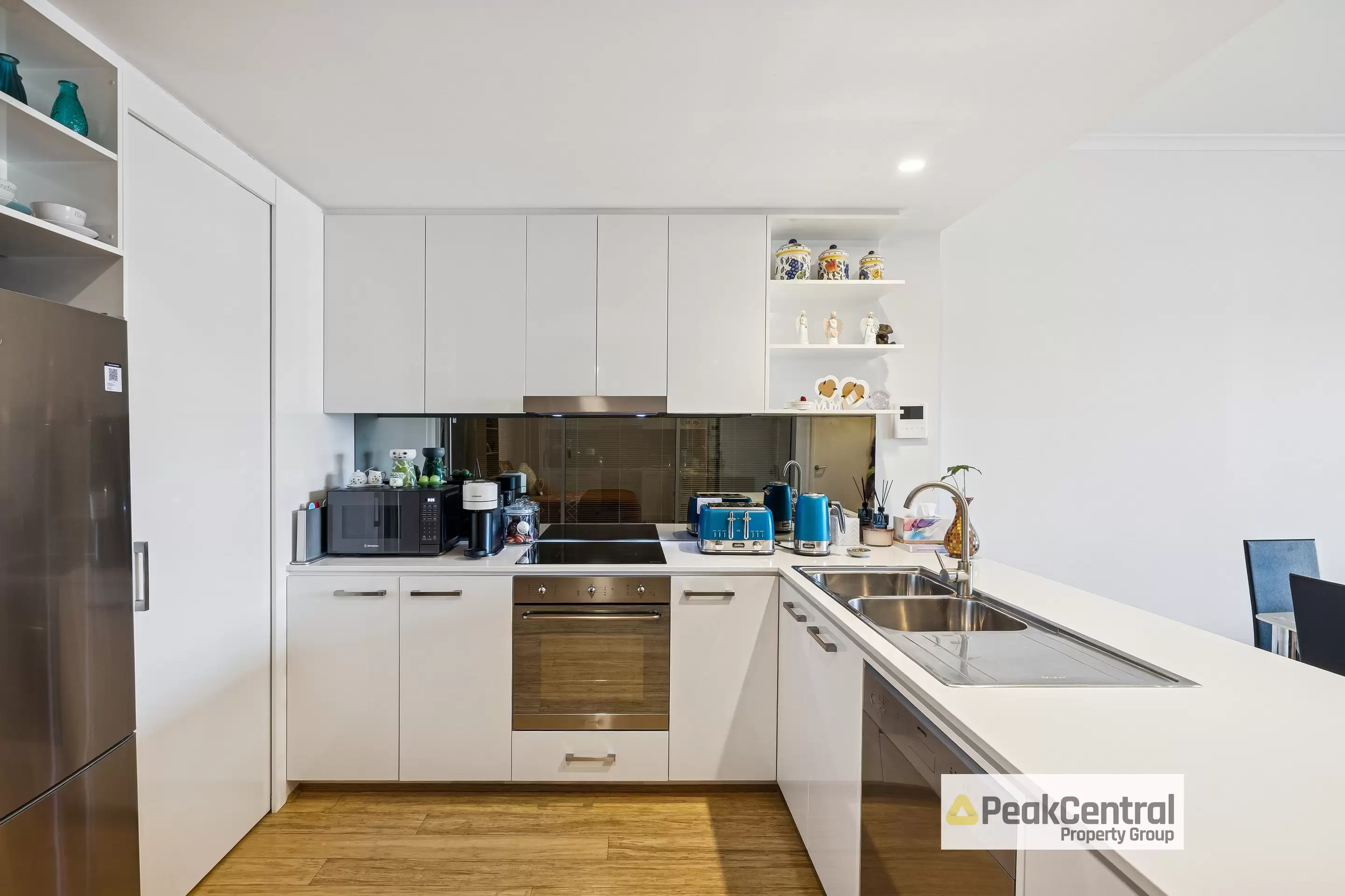 72/1 Silas Street, East Fremantle Sold by Peak Central Property Group - image 2