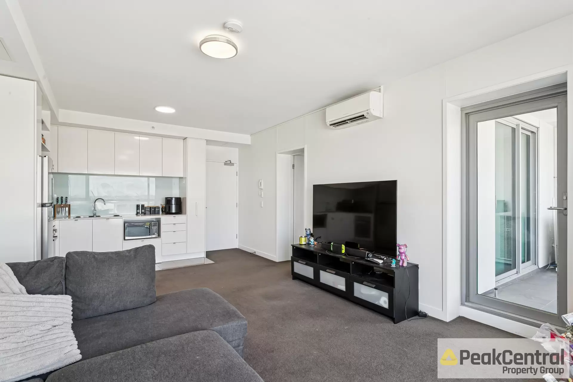 212/17 Malata Crescent, Success Sold by Peak Central Property Group - image 1