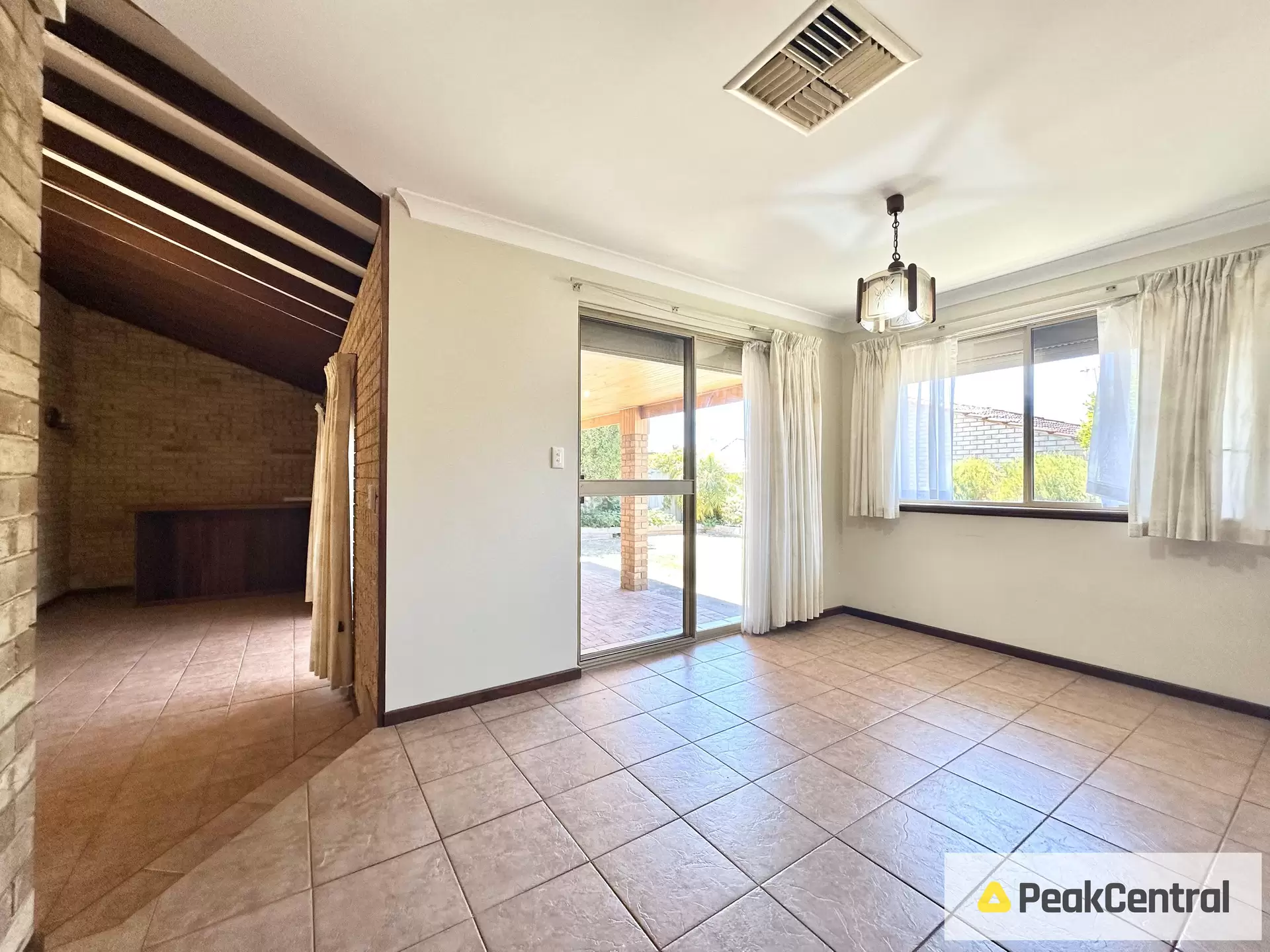 8 Kearsley Rise, Murdoch Leased by Peak Central Property Group - image 1