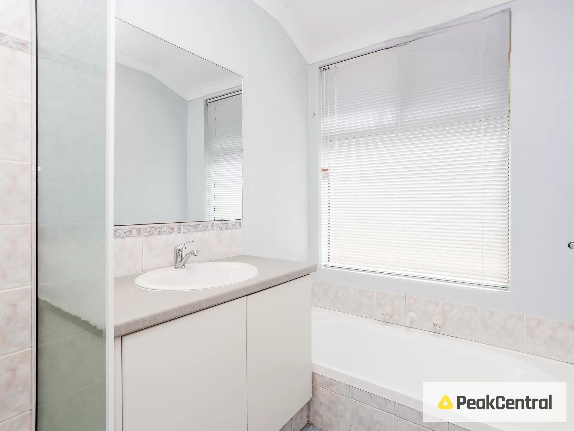 9 Lavender Way, Success Leased by Peak Central Property Group - image 10