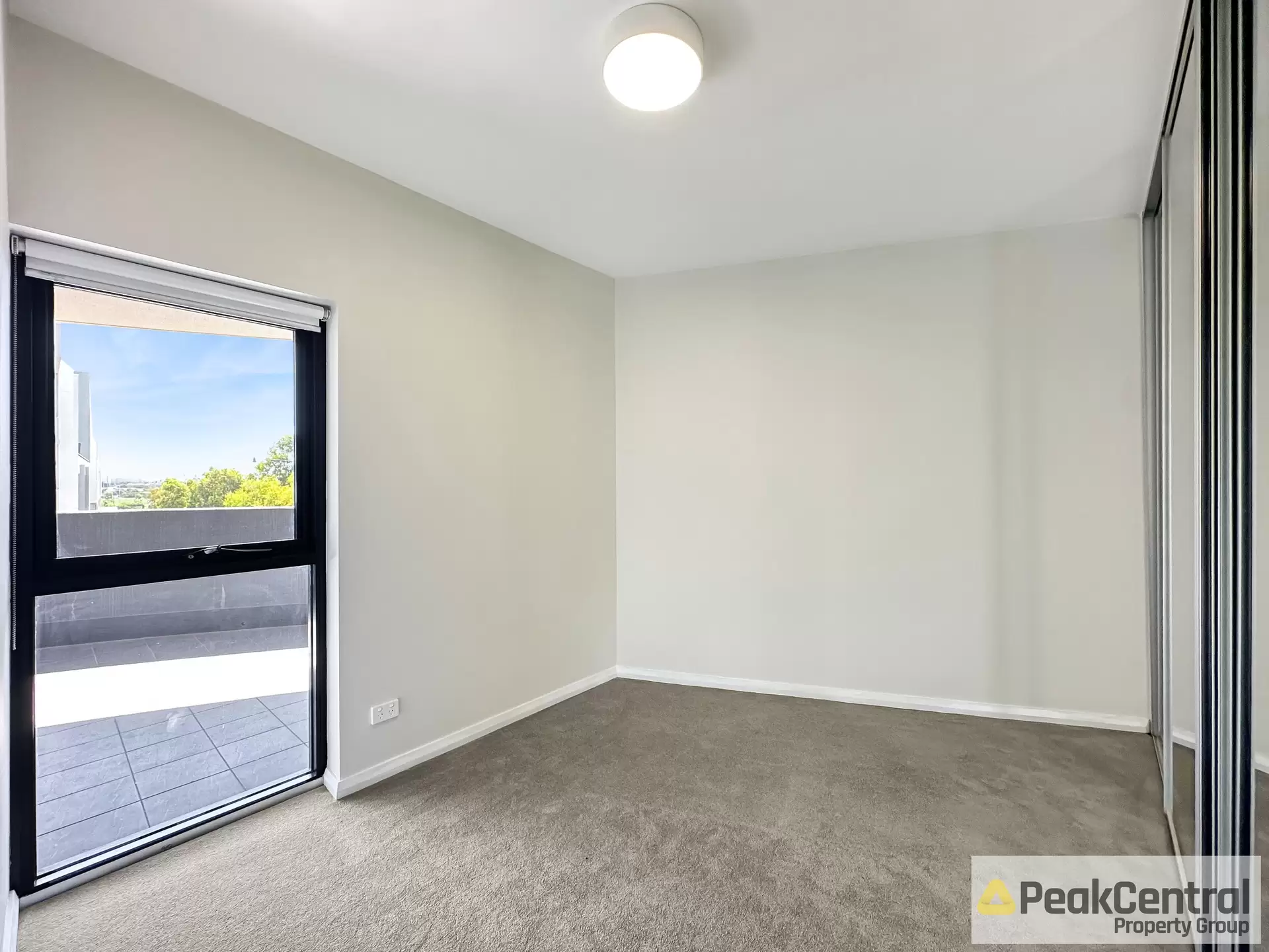 11/20 Signal Terrace, Cockburn Central Leased by Peak Central Property Group - image 1