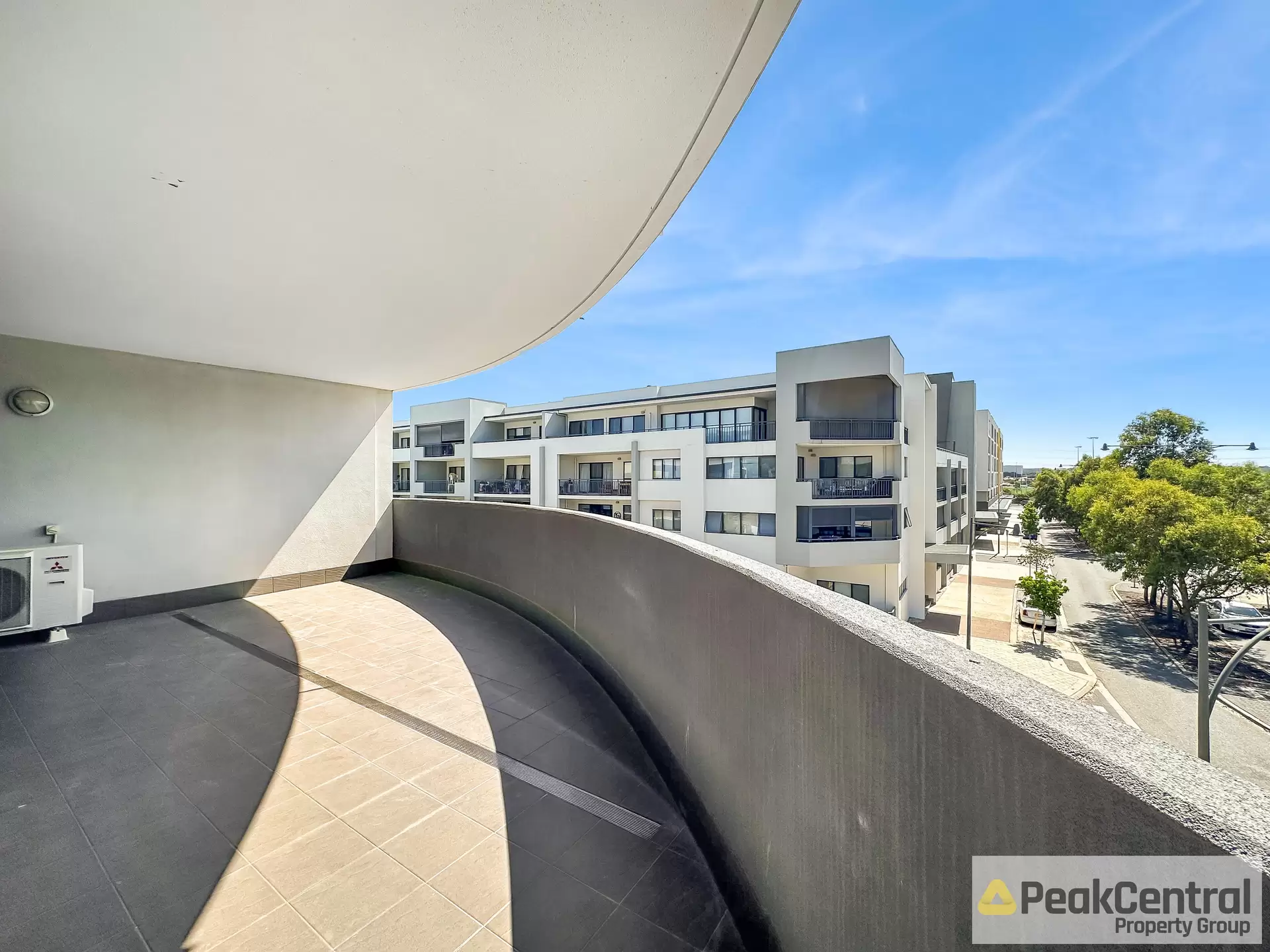 11/20 Signal Terrace, Cockburn Central Leased by Peak Central Property Group - image 1