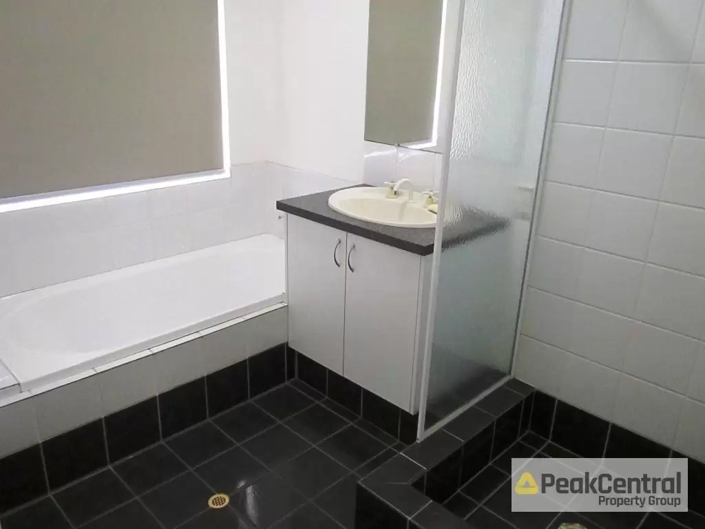 10 Baler Court, Hammond Park Leased by Peak Central Property Group - image 10