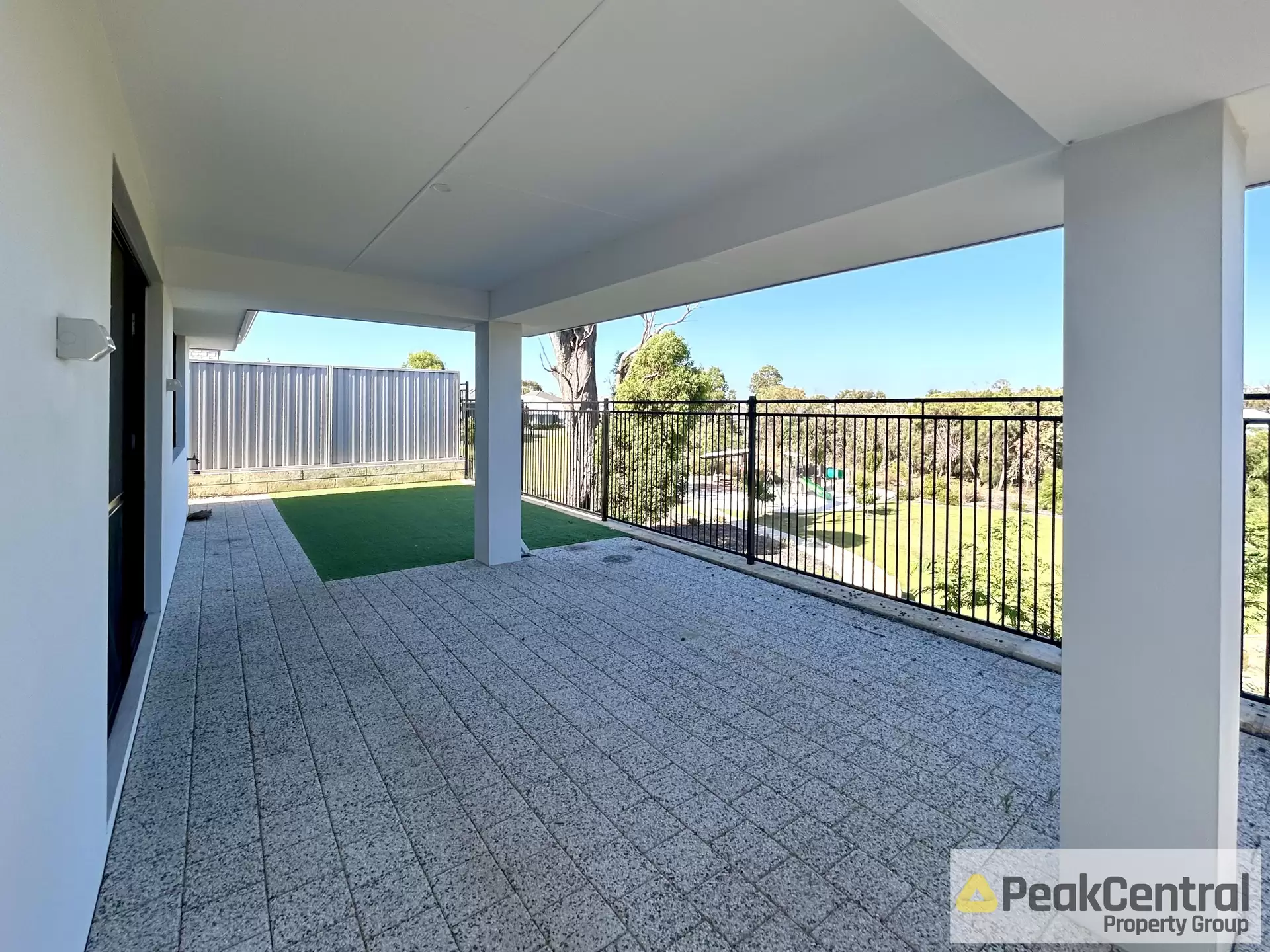 9 Fragrant Street, Hammond Park Leased by Peak Central Property Group - image 1
