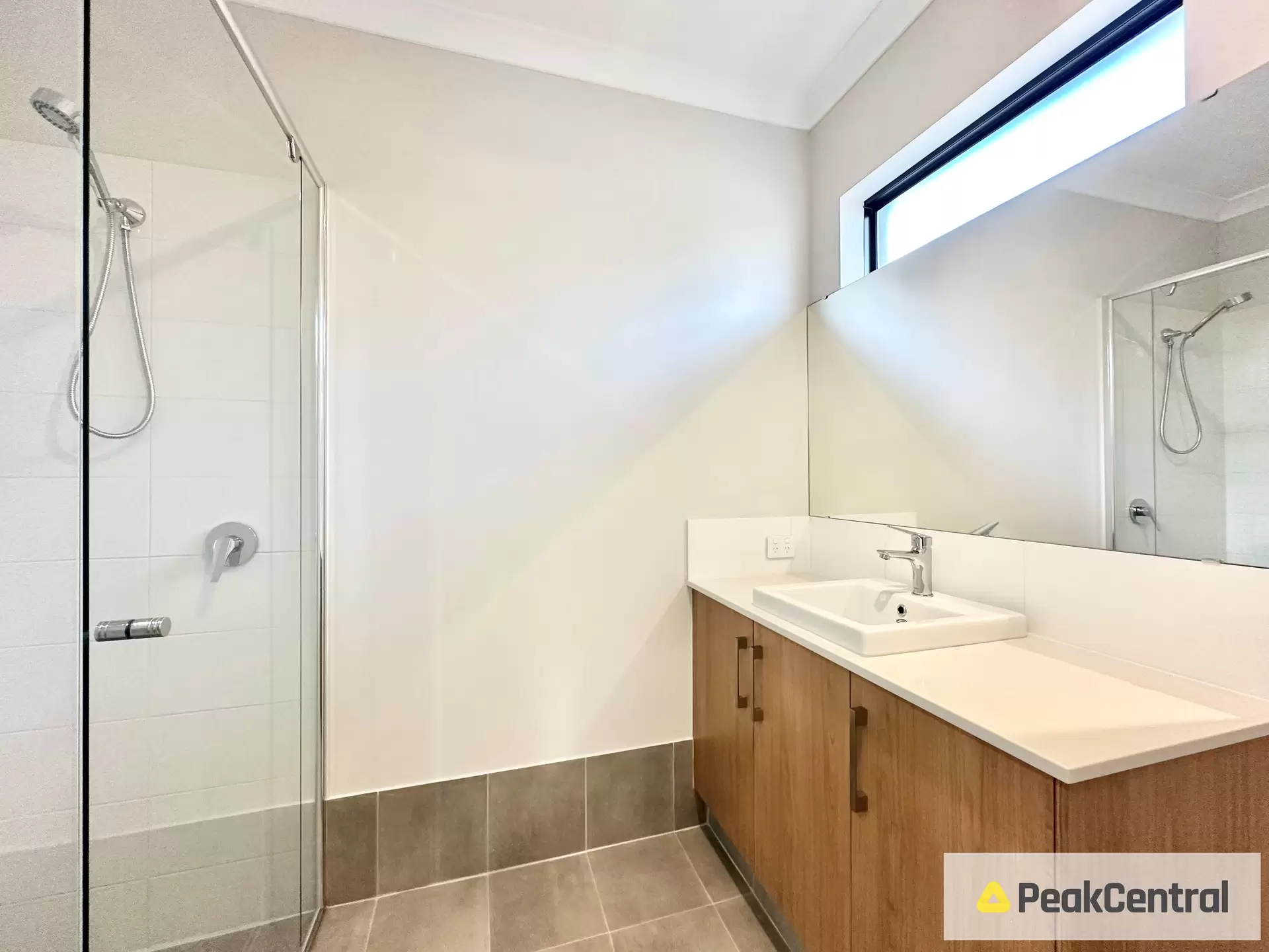 9 Fragrant Street, Hammond Park Leased by Peak Central Property Group - image 1