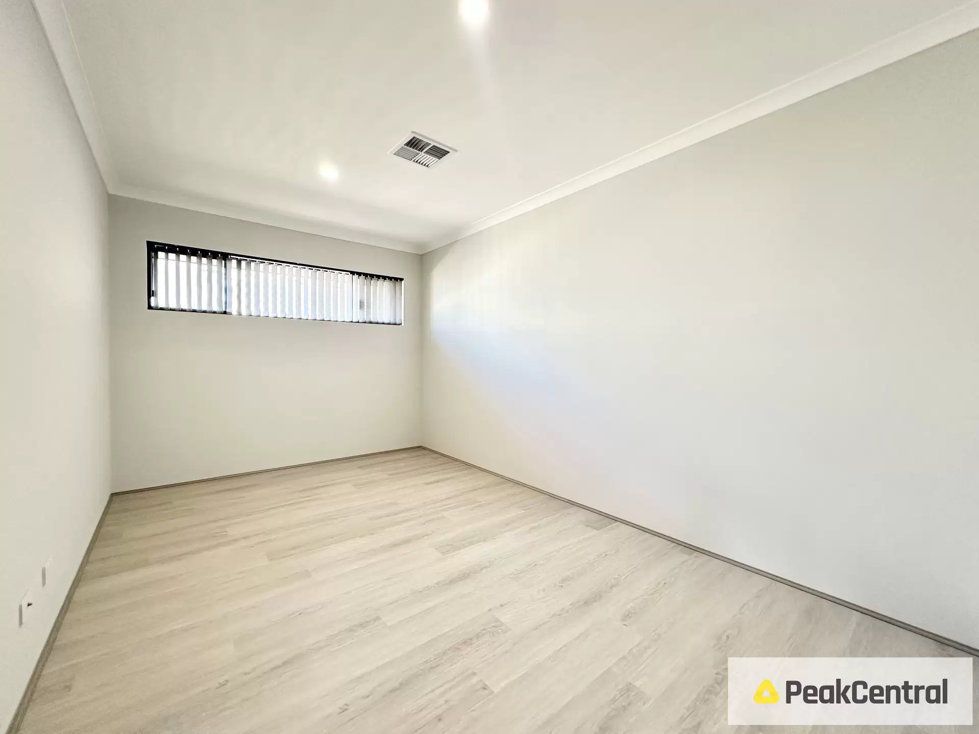 9 Fragrant Street, Hammond Park Leased by Peak Central Property Group - image 1