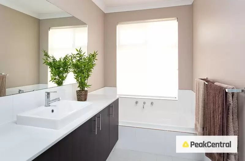 21 Pinelle Pwy, Aubin Grove Leased by Peak Central Property Group - image 12