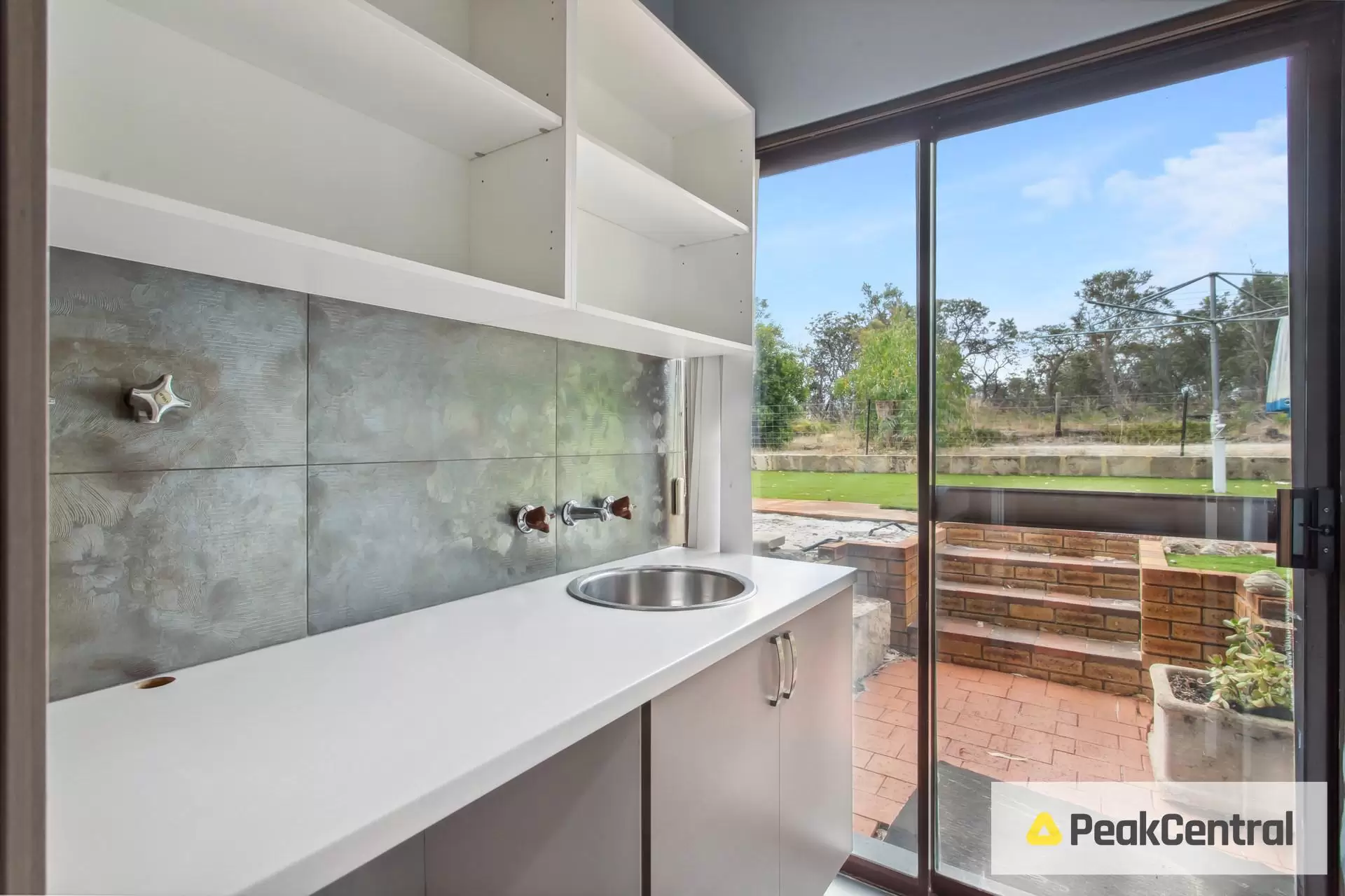 160 Robinson Road, Wandi Sold by Peak Central Property Group - image 18