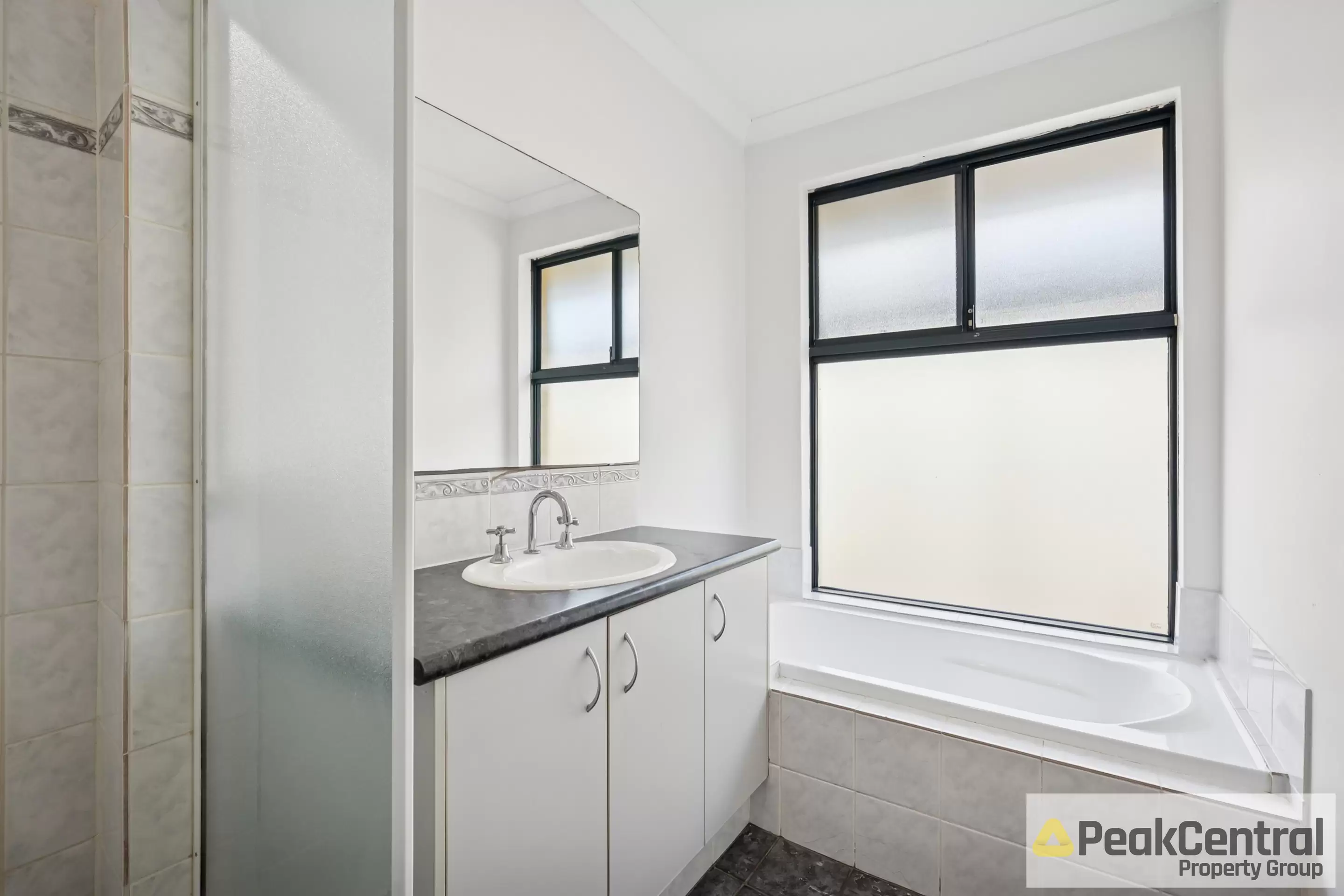 7 Mariposa Gardens, Success Leased by Peak Central Property Group - image 11