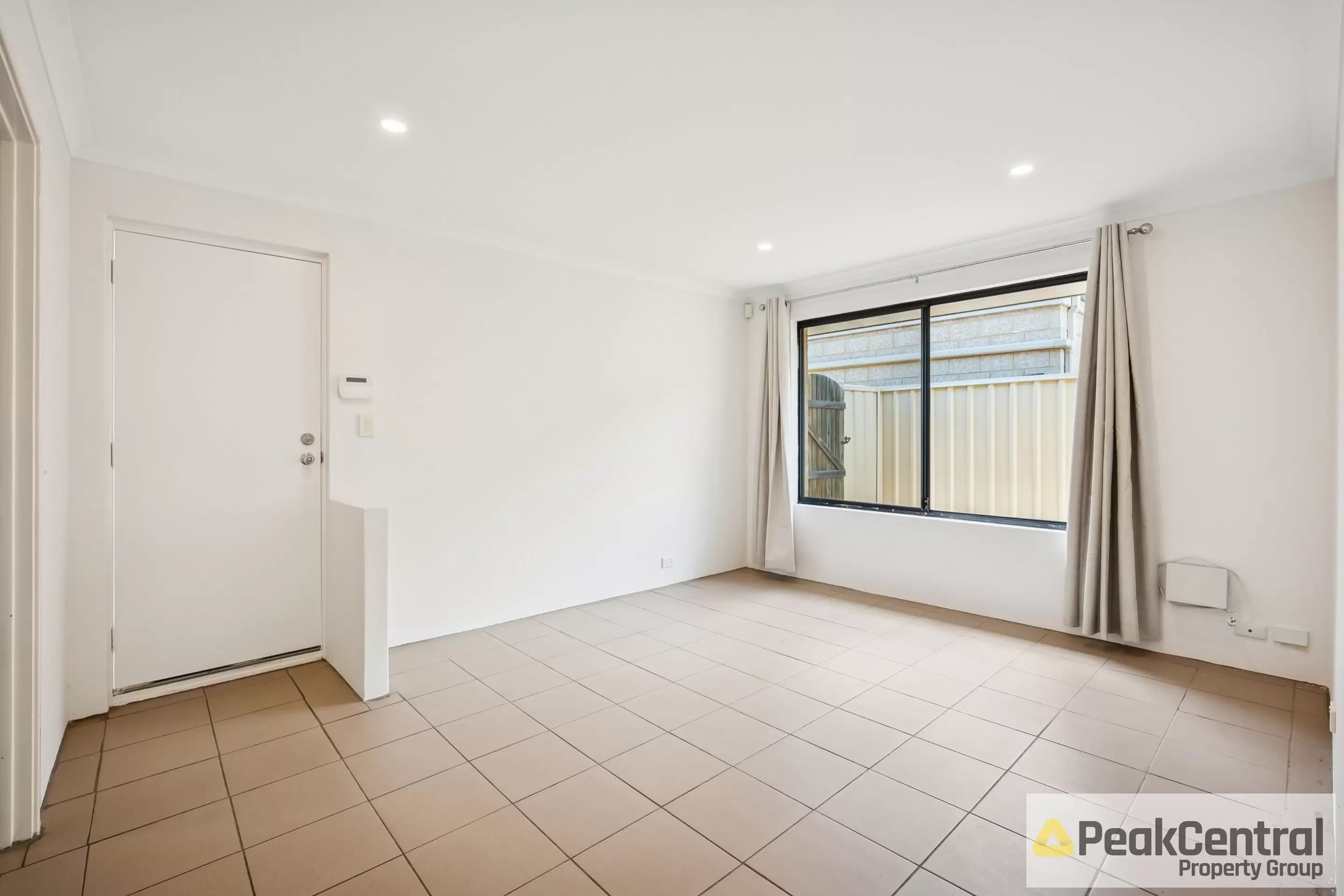 7 Mariposa Gardens, Success Leased by Peak Central Property Group - image 6