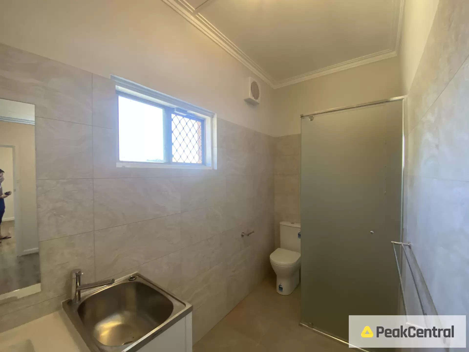 B/66 Frederick Road, Hamilton Hill Leased by Peak Central Property Group - image 1