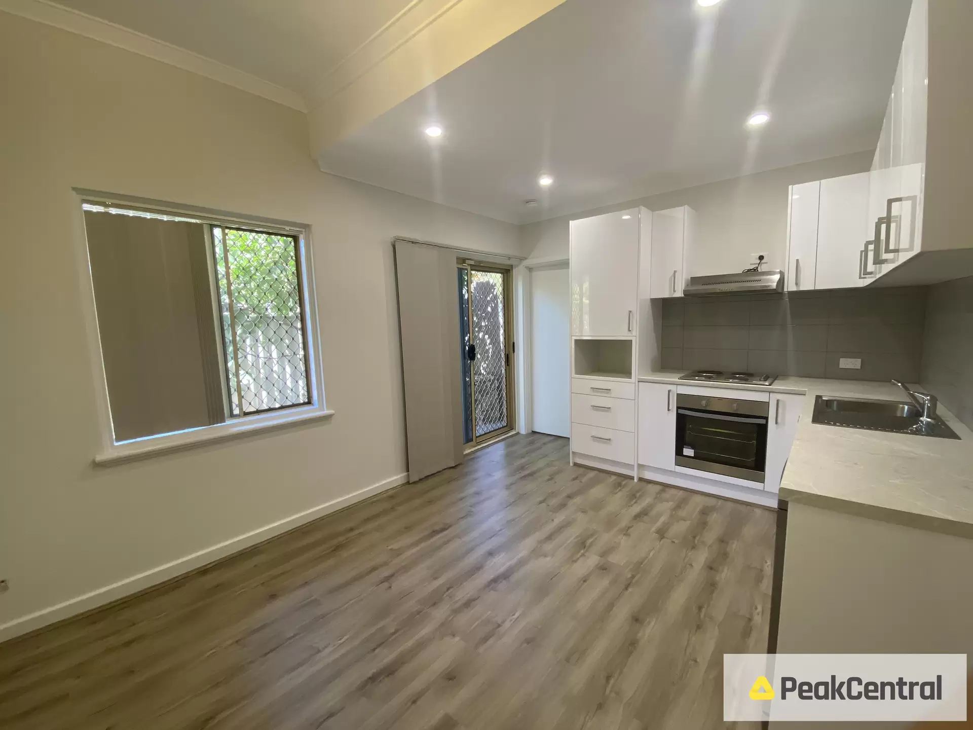 B/66 Frederick Road, Hamilton Hill Leased by Peak Central Property Group - image 1
