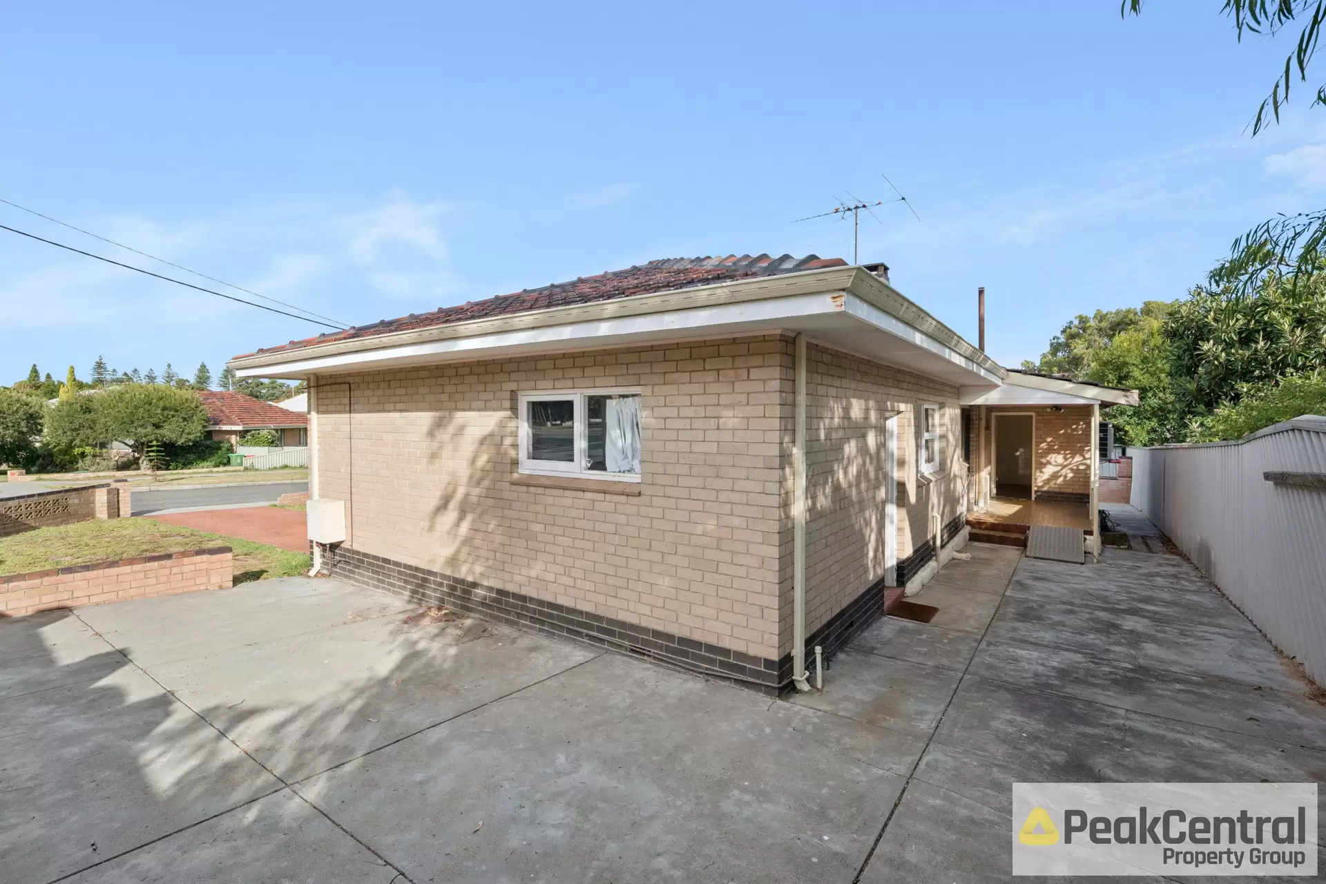 89 Swanbourne Street, Fremantle Leased by Peak Central Property Group - image 1