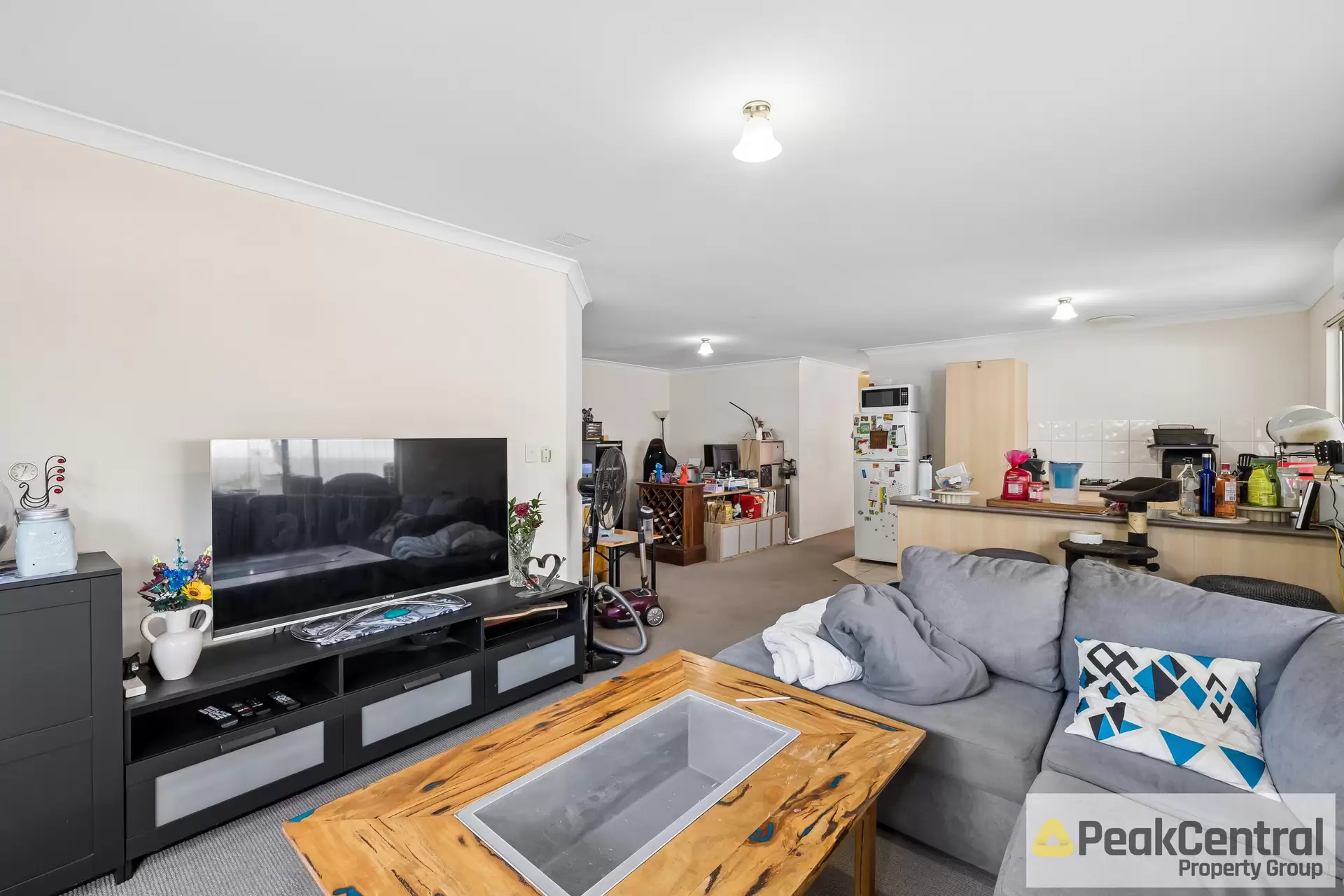 10/10 Peach Tree Way, Forrestfield Sold by Peak Central Property Group - image 1