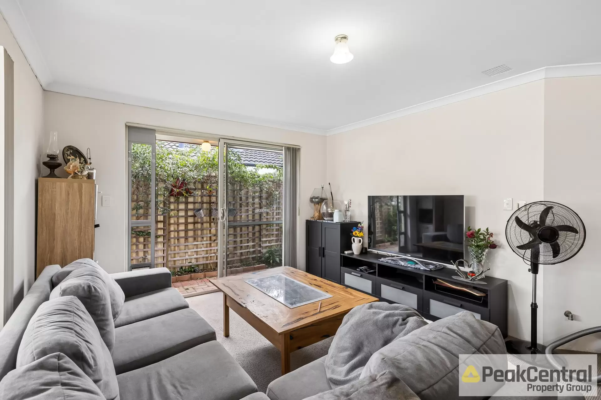 10/10 Peach Tree Way, Forrestfield Sold by Peak Central Property Group - image 1