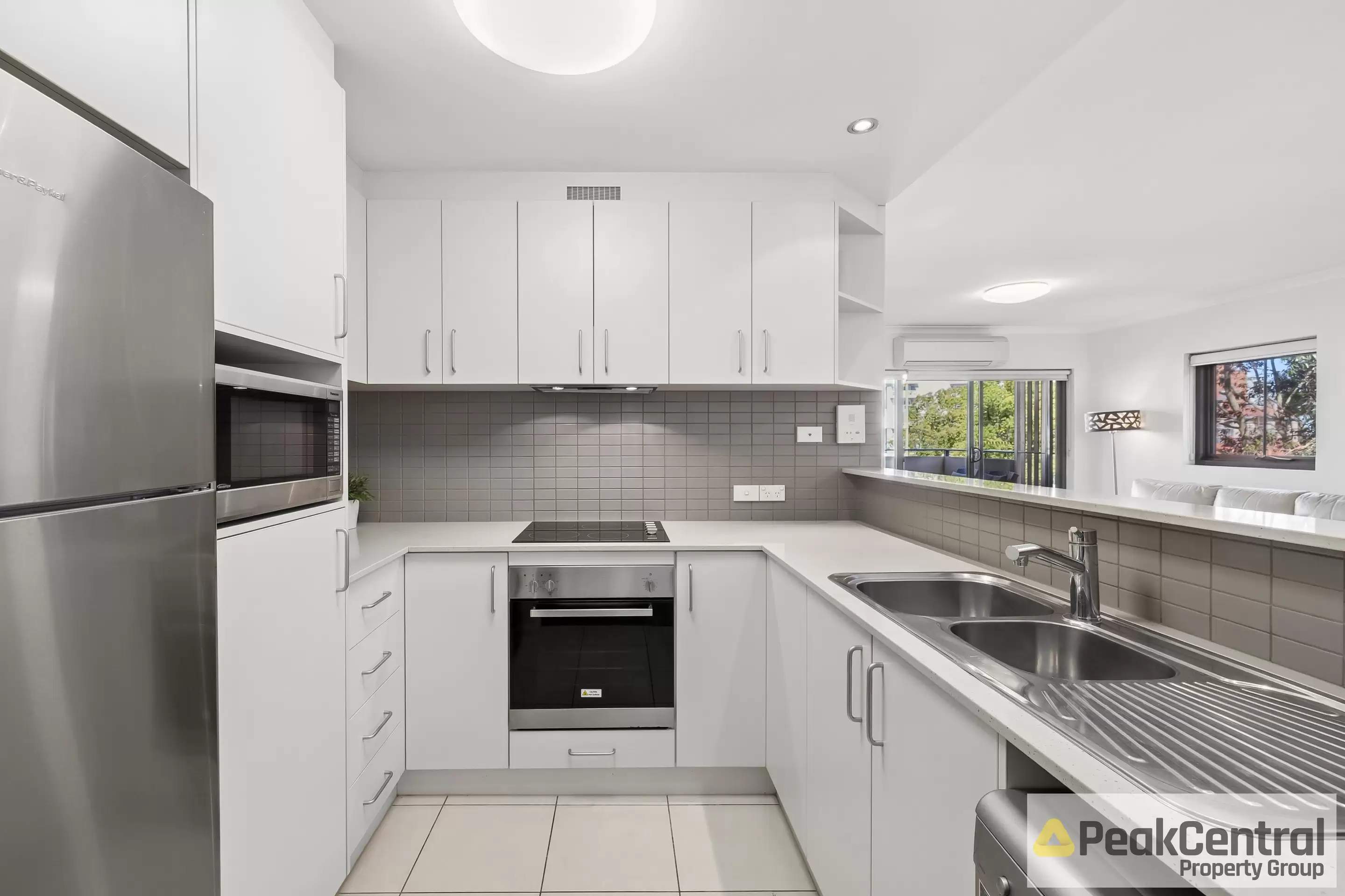 21/18 Wellington Street, East Perth Sold by Peak Central Property Group - image 3