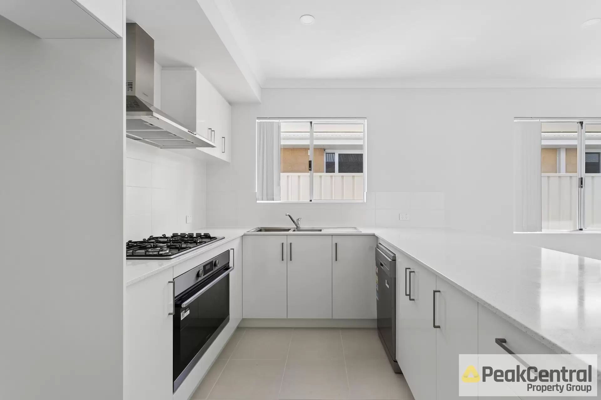 27 Azzurra Loop, Two Rocks Leased by Peak Central Property Group - image 1