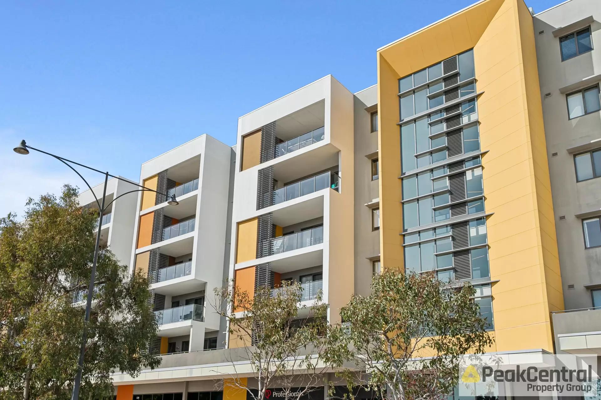 159/2 Signal Terrace, Cockburn Central Sold by Peak Central Property Group - image 1