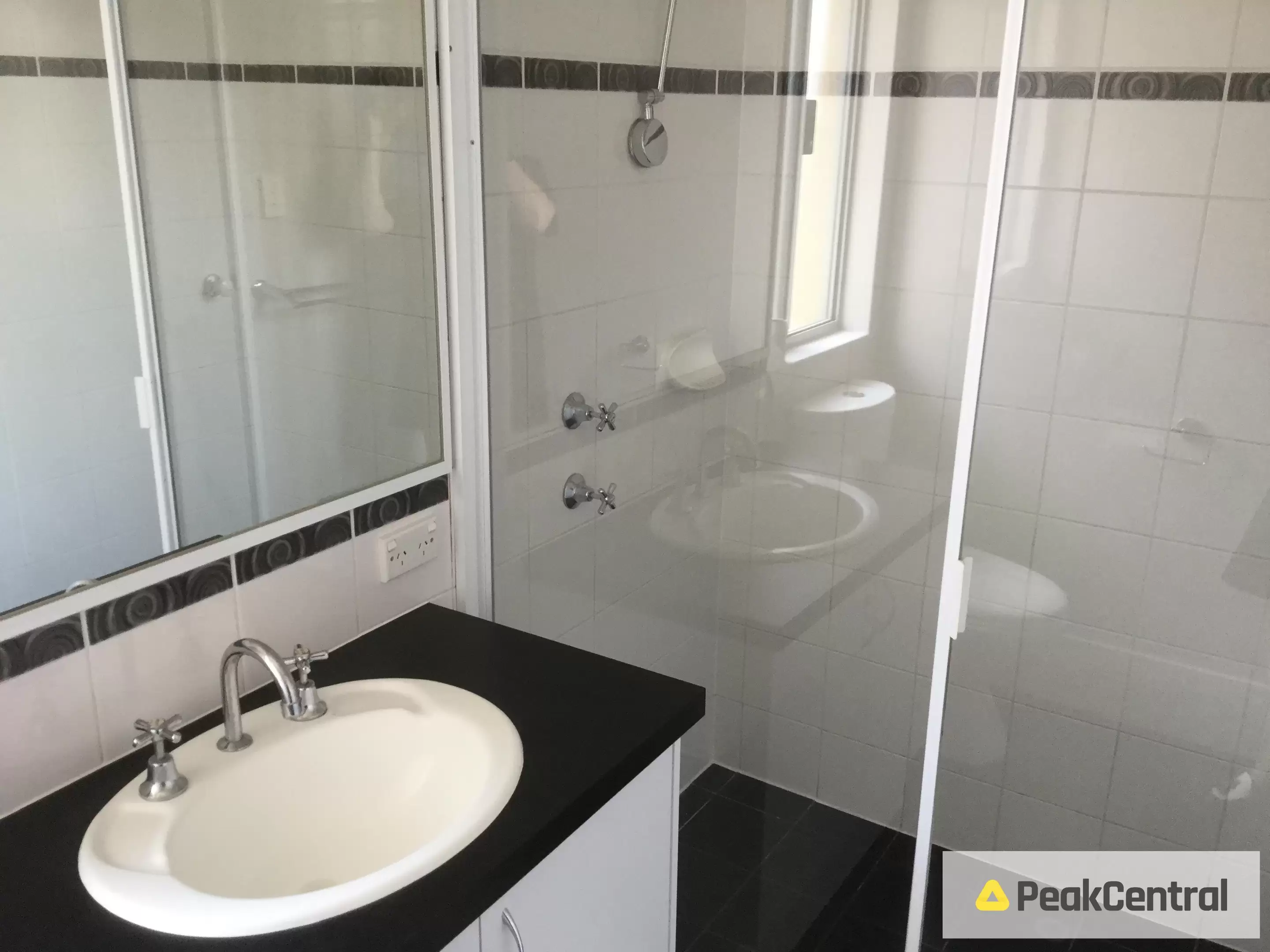 324 Lyon Road, Aubin Grove Leased by Peak Central Property Group - image 9