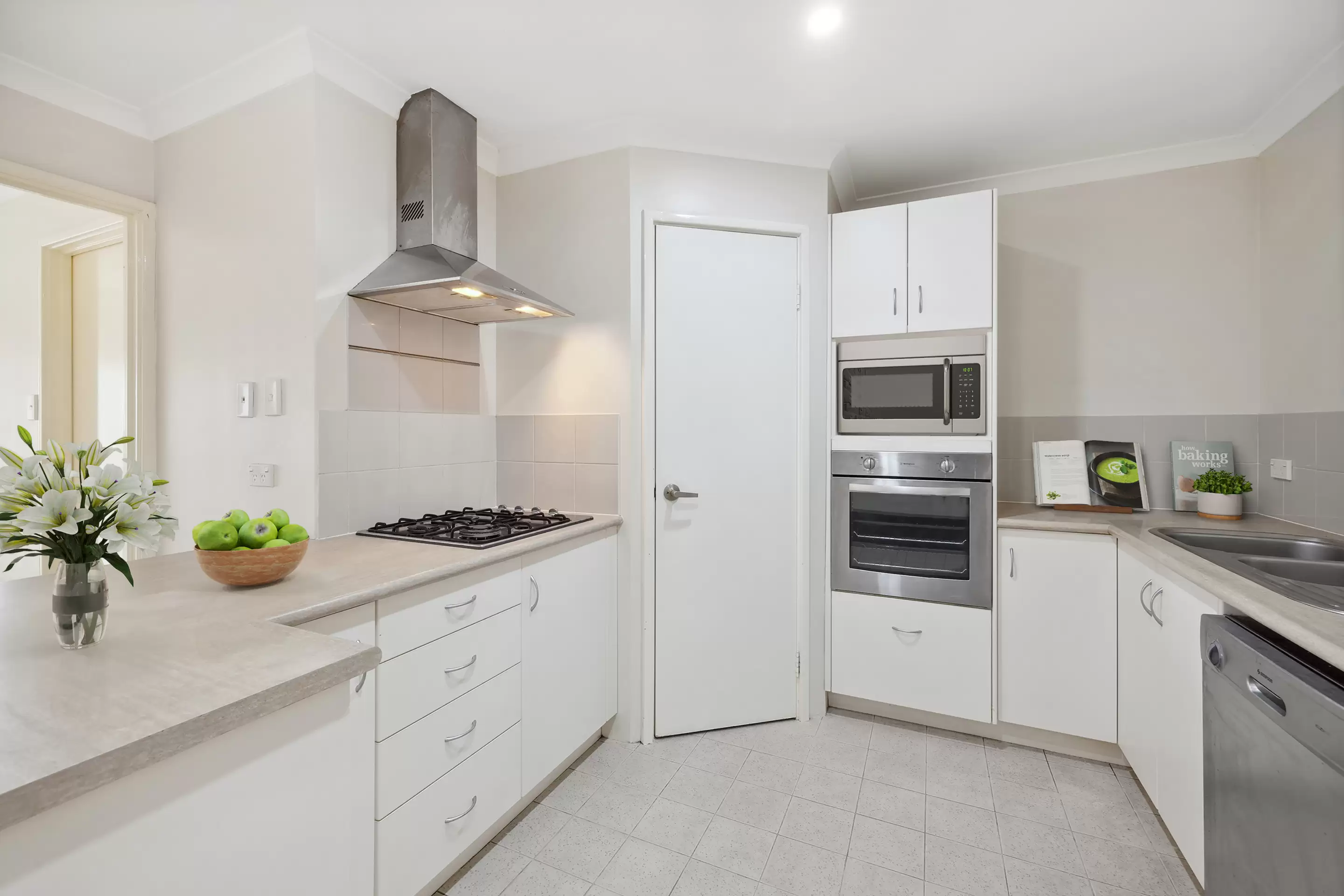 22/24 Burton Street, Cannington Sold by Peak Central Property Group - image 1