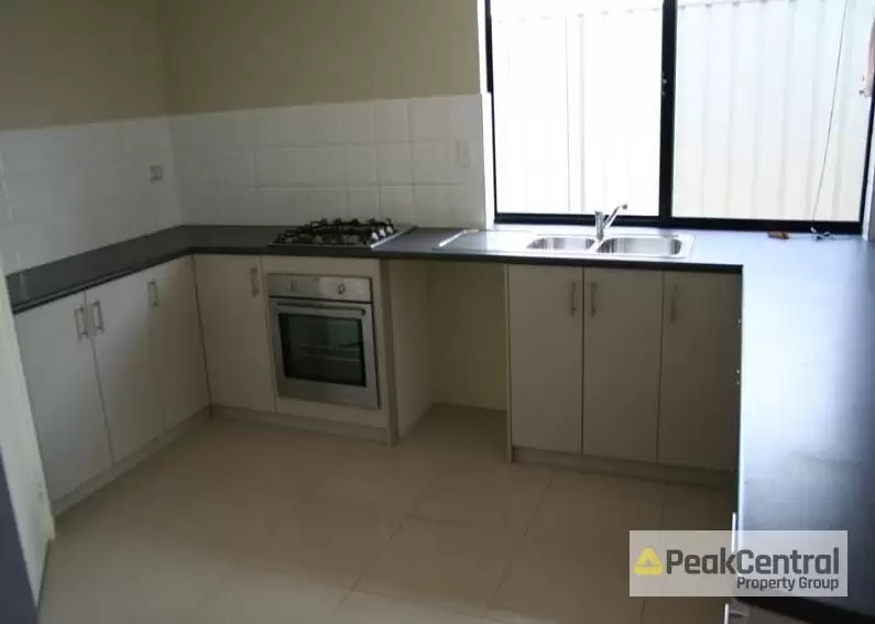 413 Lambeth Circle, Wellard Leased by Peak Central Property Group - image 3